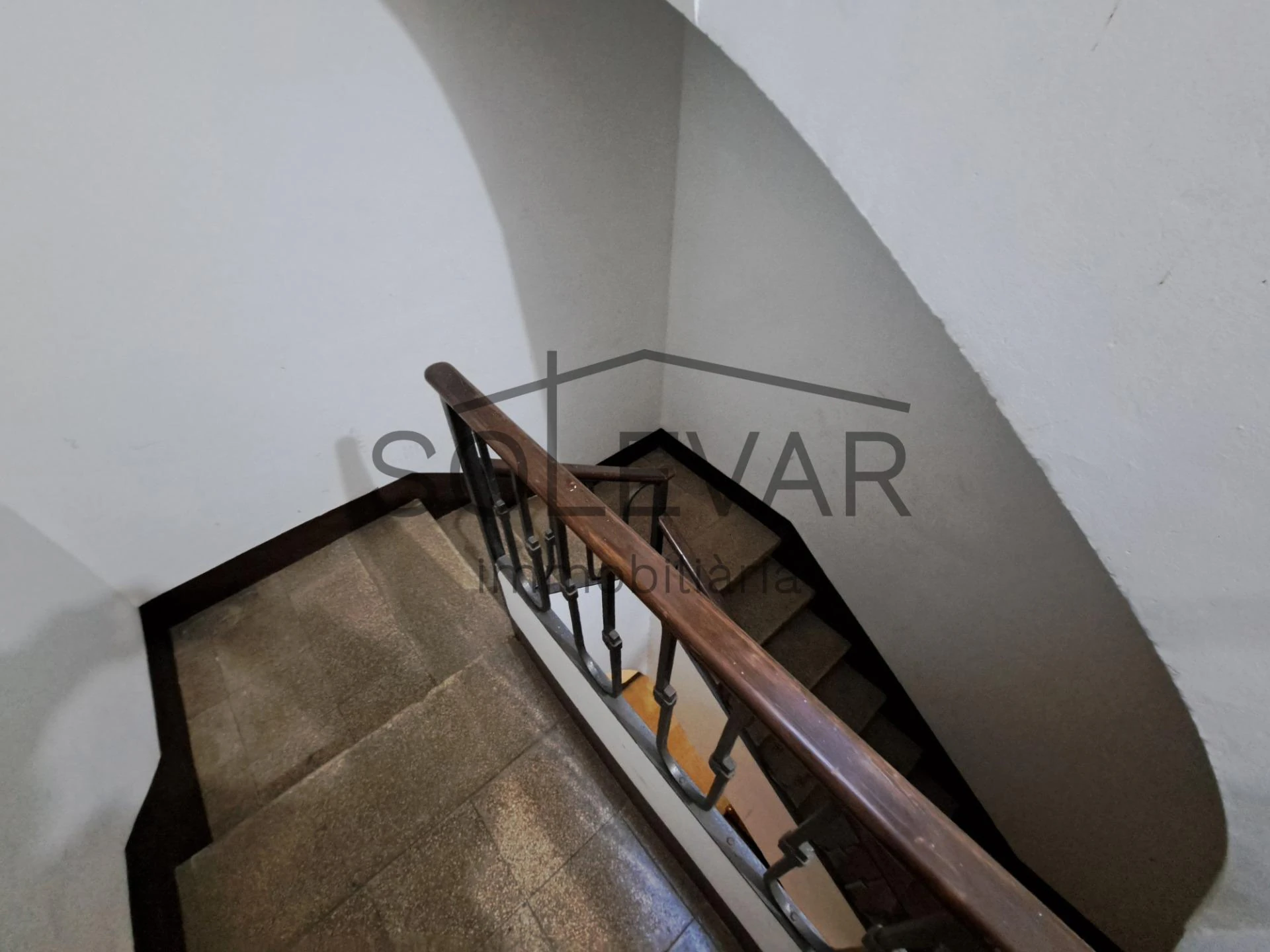 HOUSE WITH GREAT POTENTIAL IN THE OLD TOWN OF TREMP