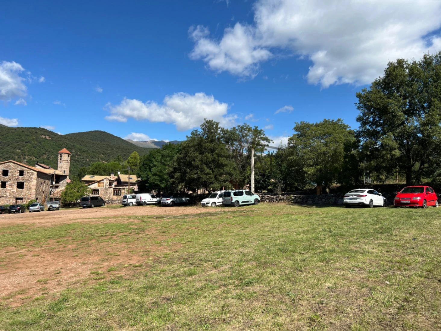 MAGNÍFICO TERRENO URBANO EN LA POBLETA DE BELLVEI