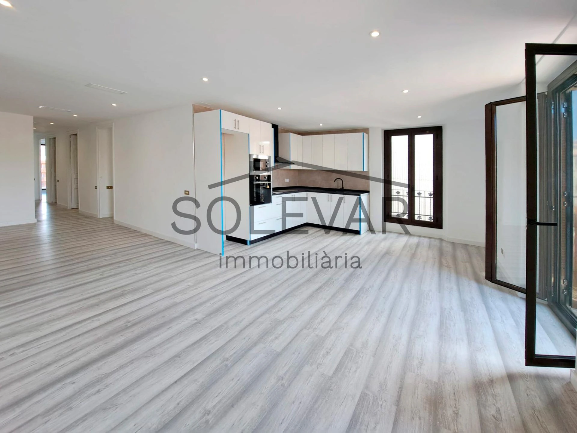 PISO REFORMADO EN EL CENTRO DE TREMP