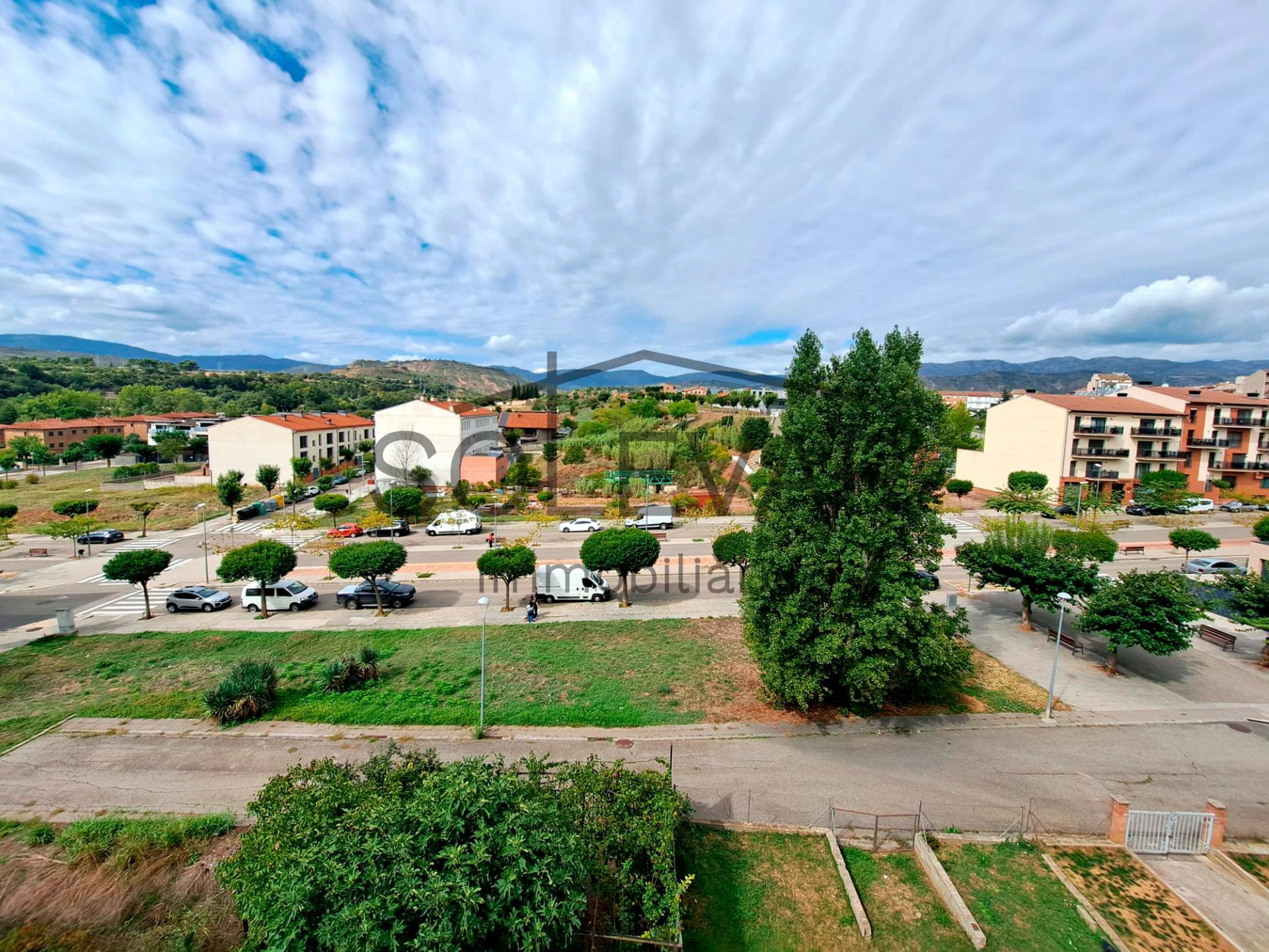 DUPLEX WITH GREAT VIEWS TO RENOVATE IN TREMP