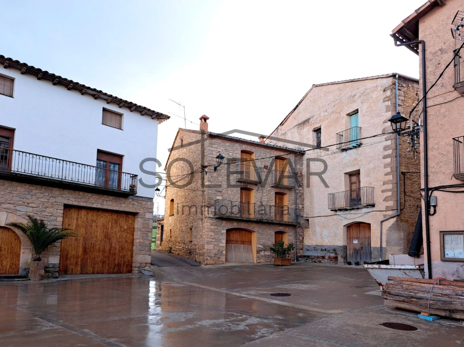CASA SEÑORIAL DEL SIGLO XVIII A REFORMAR EN SANT SALVADOR DE TOLÓ