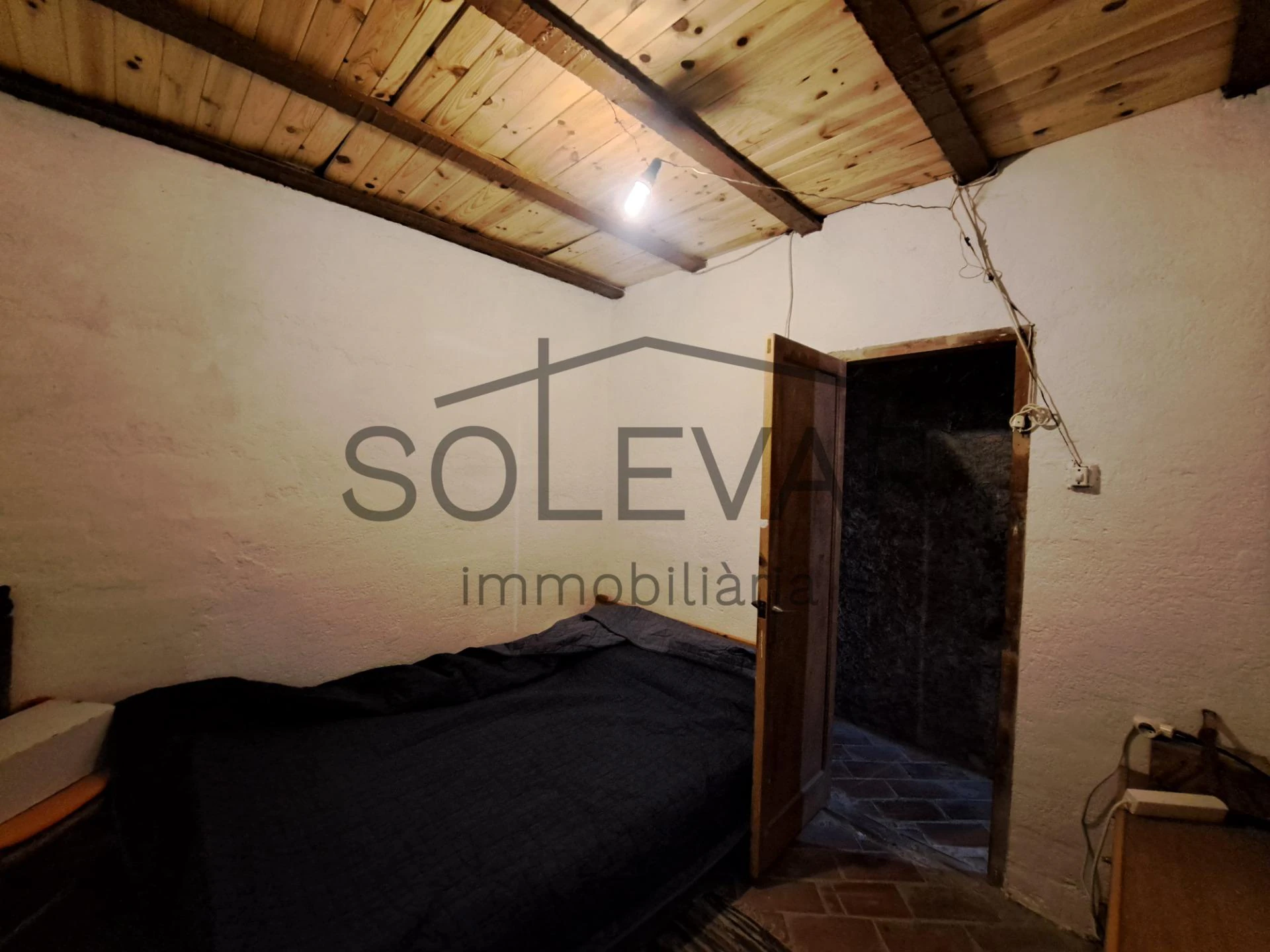 CASA CON TERRAZA EN SUTERRANYA