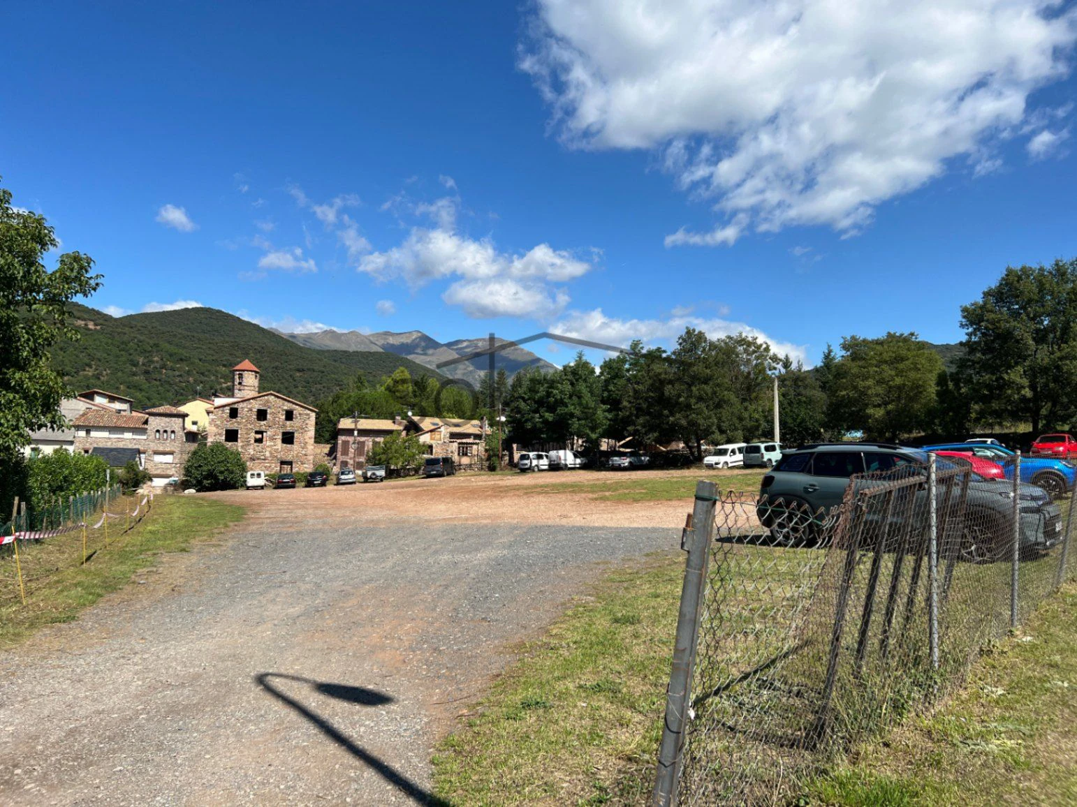 MAGNÍFICO TERRENO URBANO EN LA POBLETA DE BELLVEI