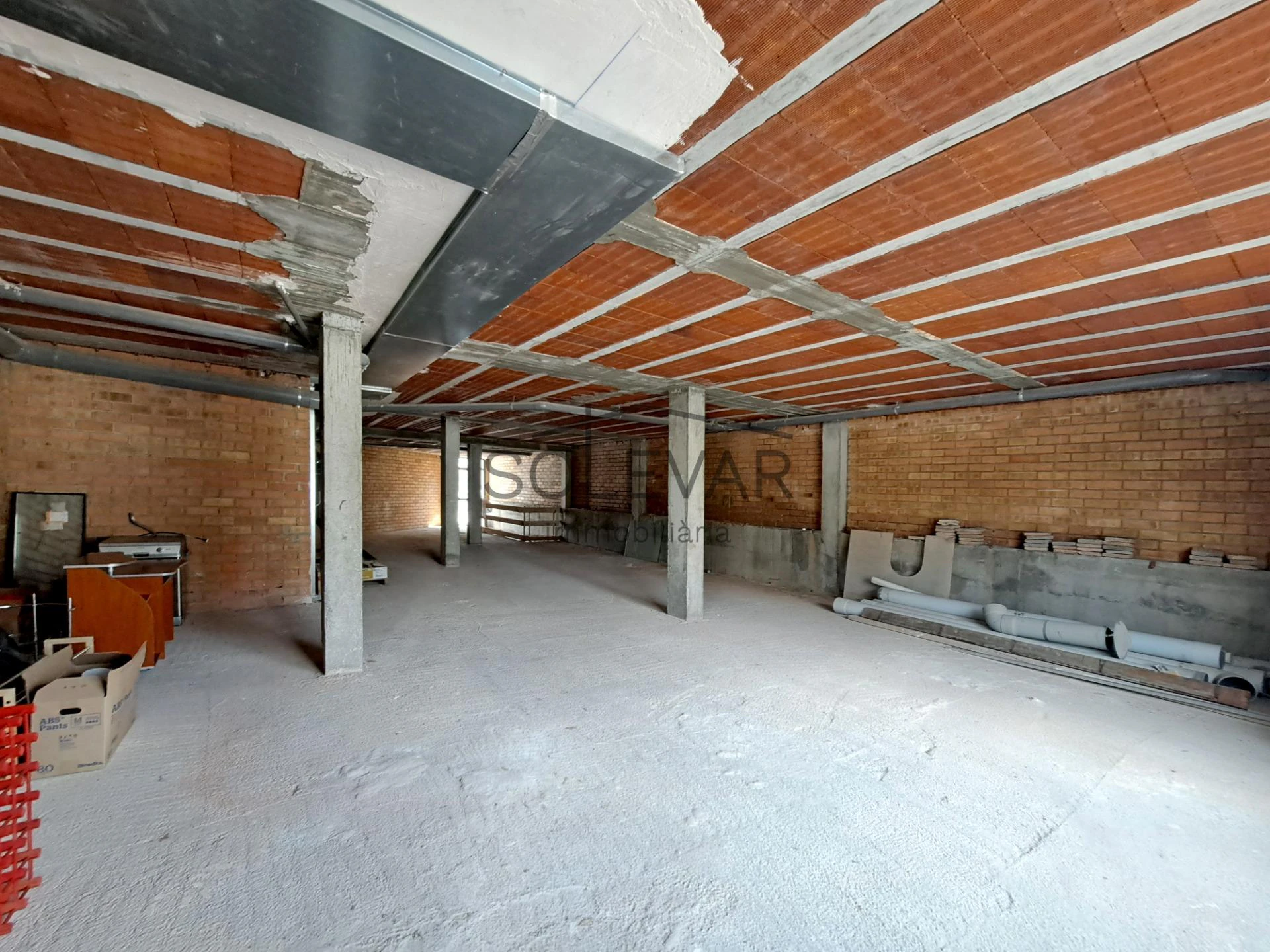 GRAN LOCAL COMERCIAL EN TREMP