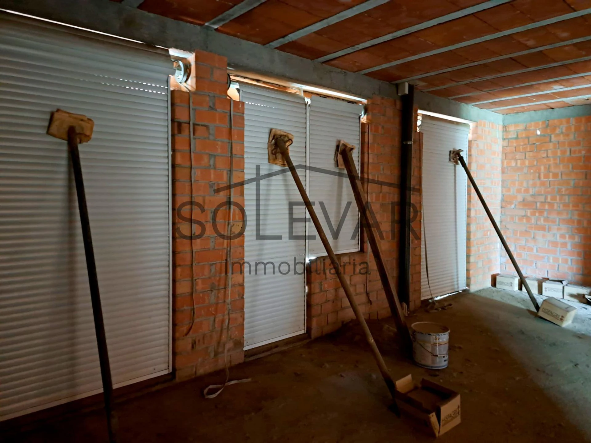 DUPLEX WITH GREAT VIEWS TO RENOVATE IN TREMP