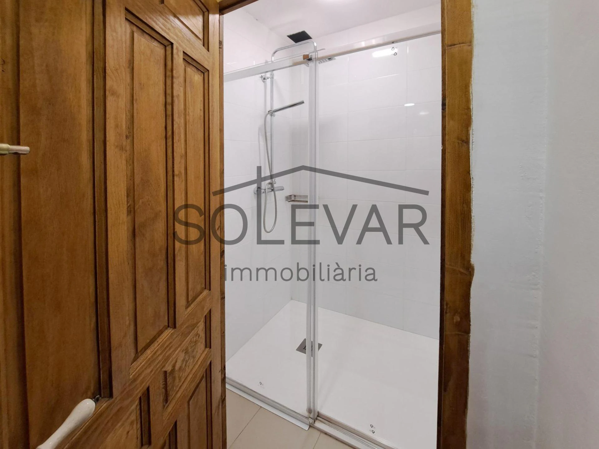 HOUSE WITH GREAT POTENTIAL IN THE OLD TOWN OF TREMP