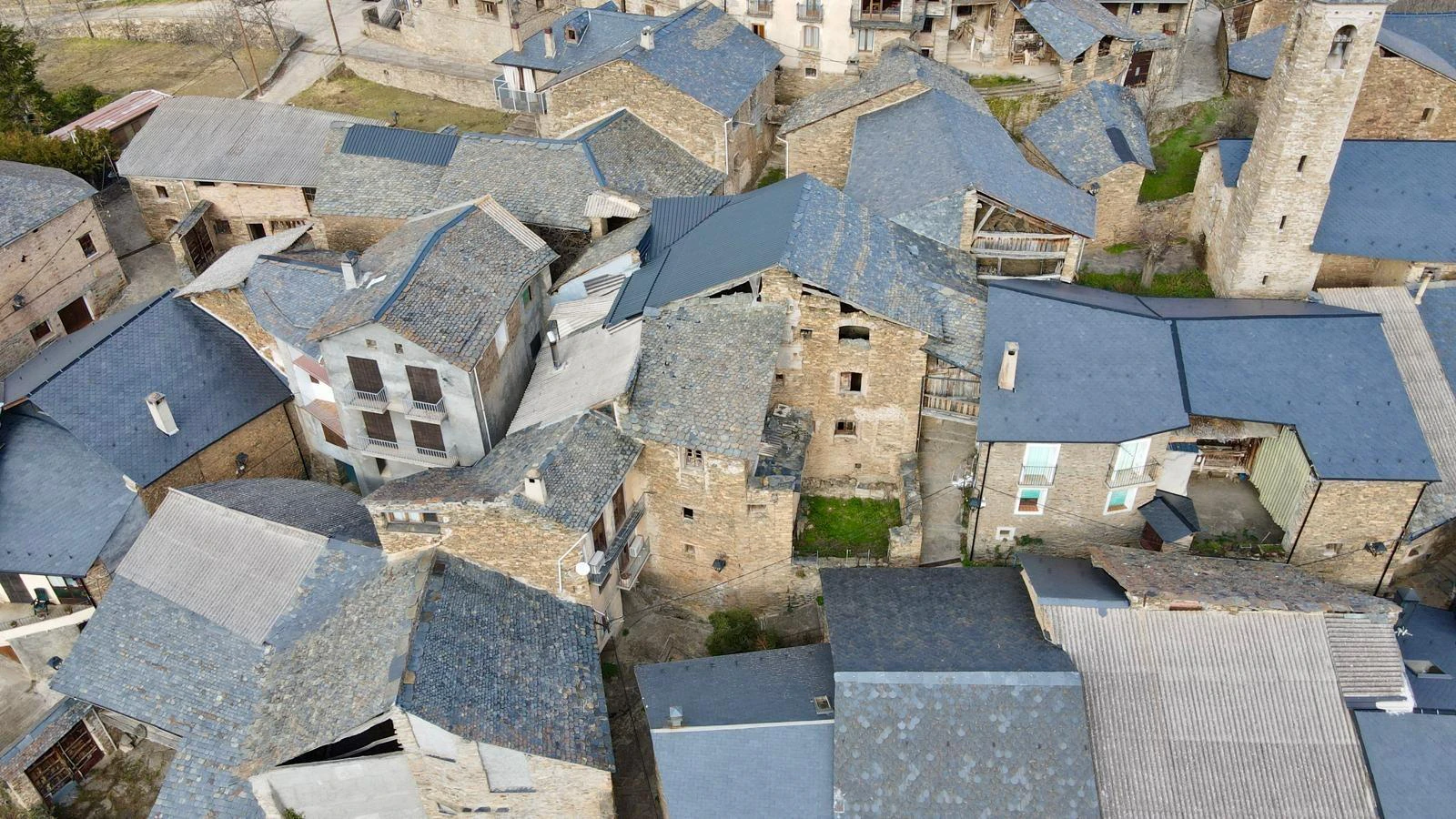 ESPECTACULAR CASA DE PUEBLO EN SORRE, PALLARS SOBIRA