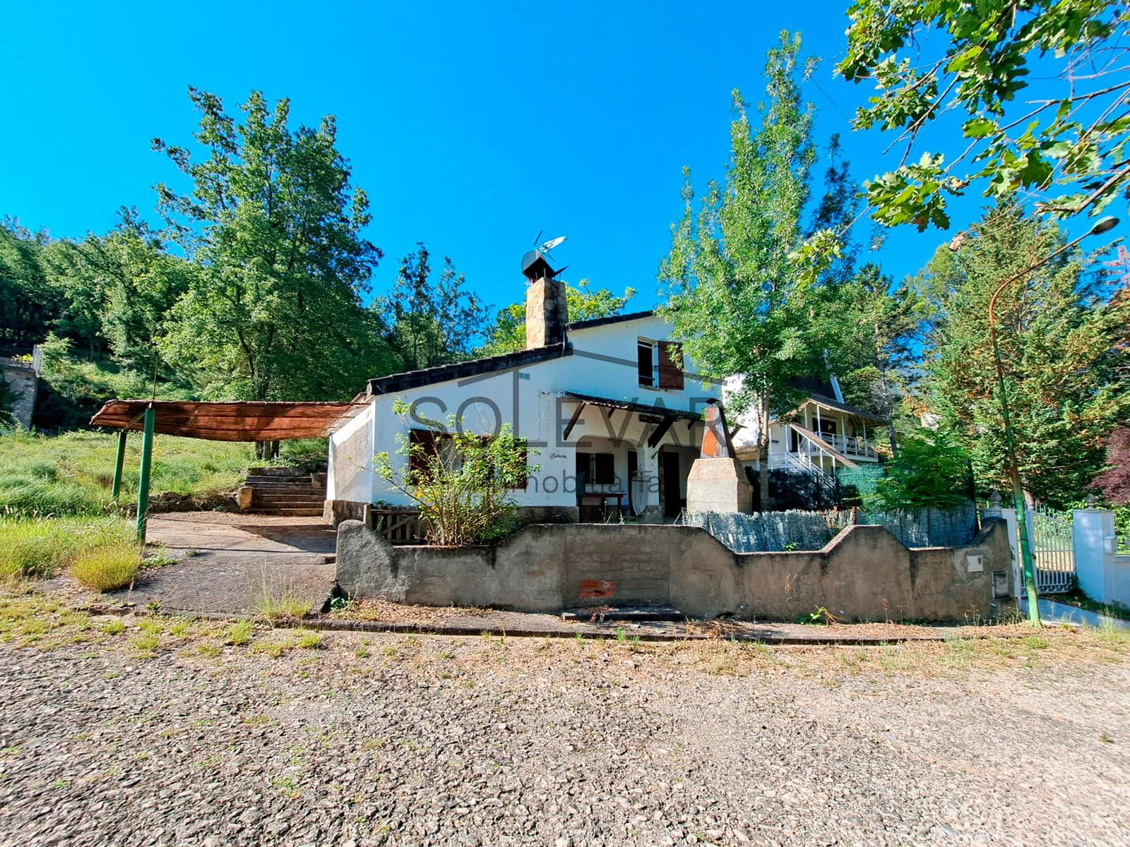 CASA EN VENTA EN LLIMIANA FRENTE AL PANTANO
