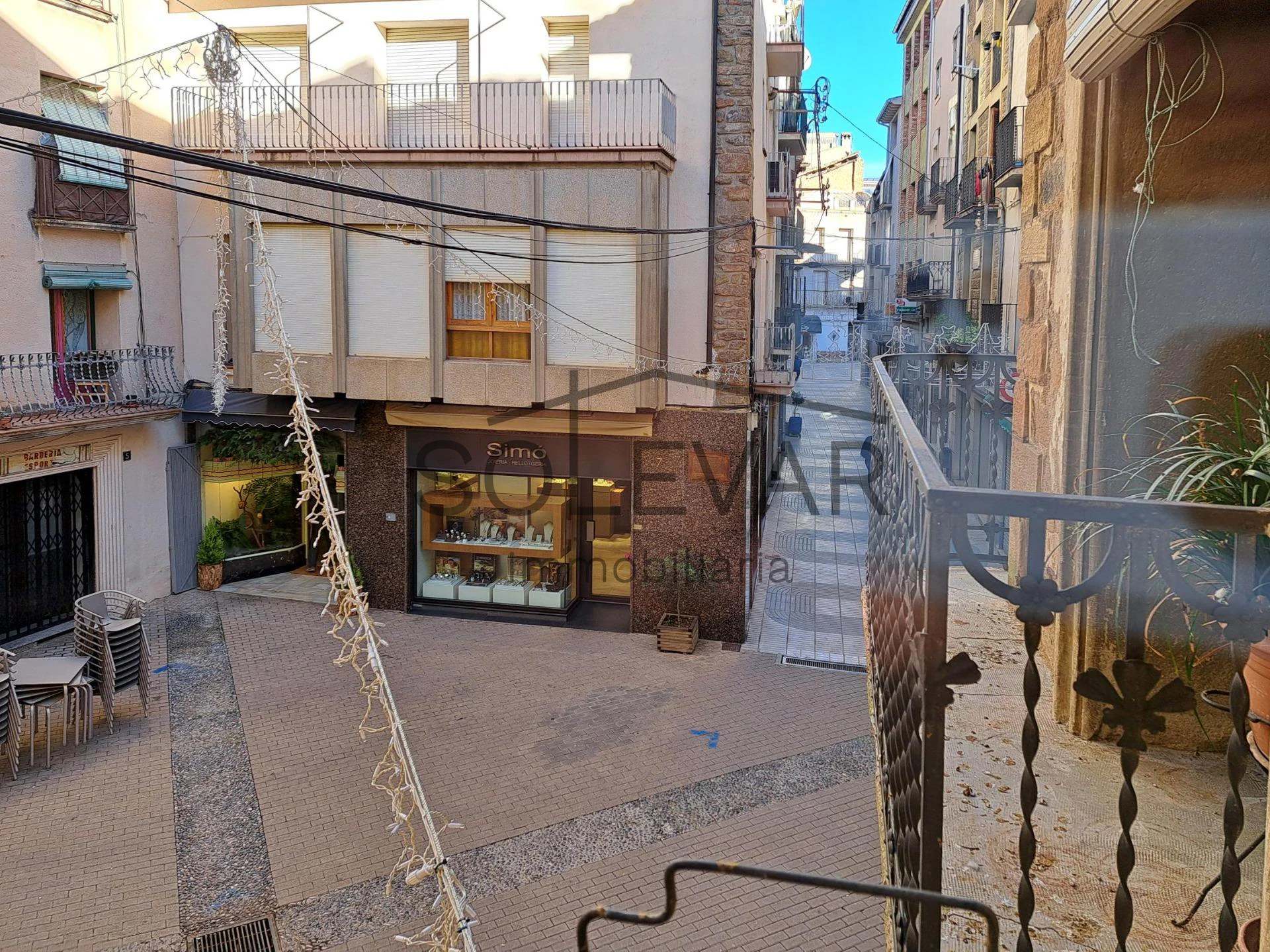 HOUSE WITH GREAT POTENTIAL IN THE OLD TOWN OF TREMP