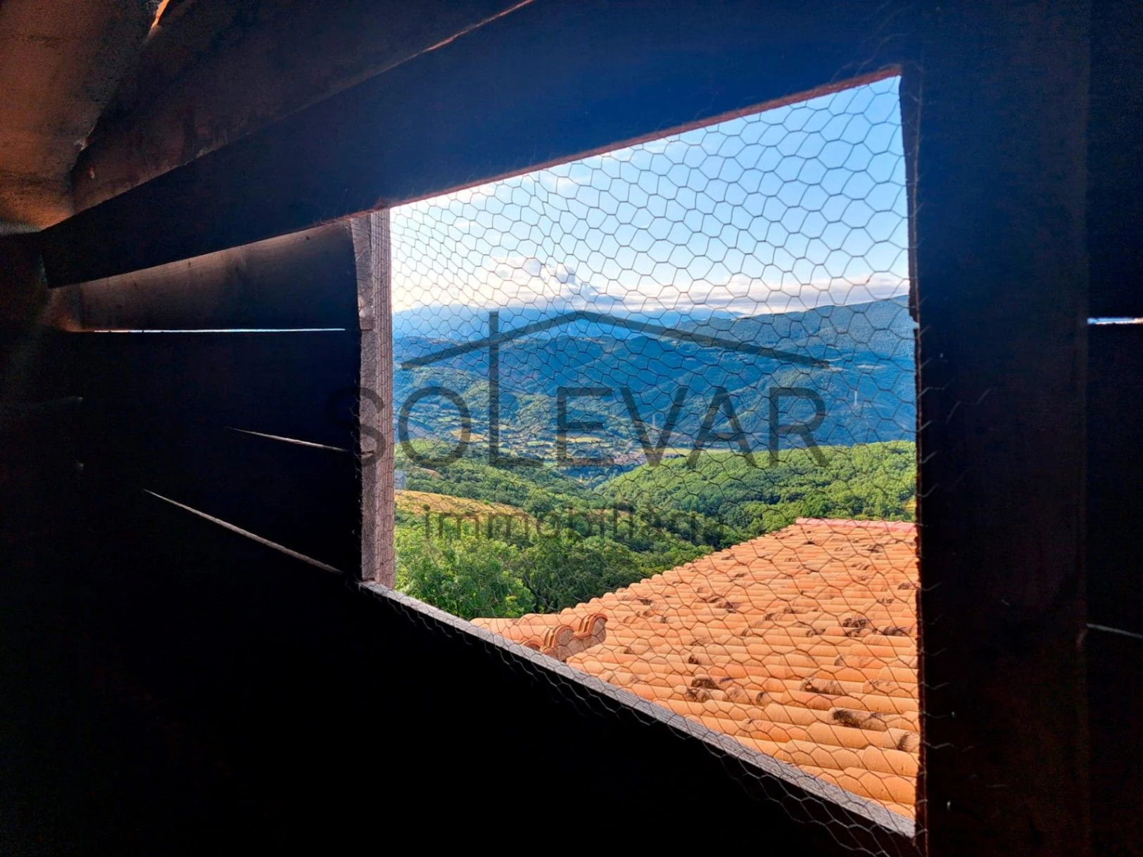 CASA A REFORMAR INTEGRALMENTE A ESTAVILL