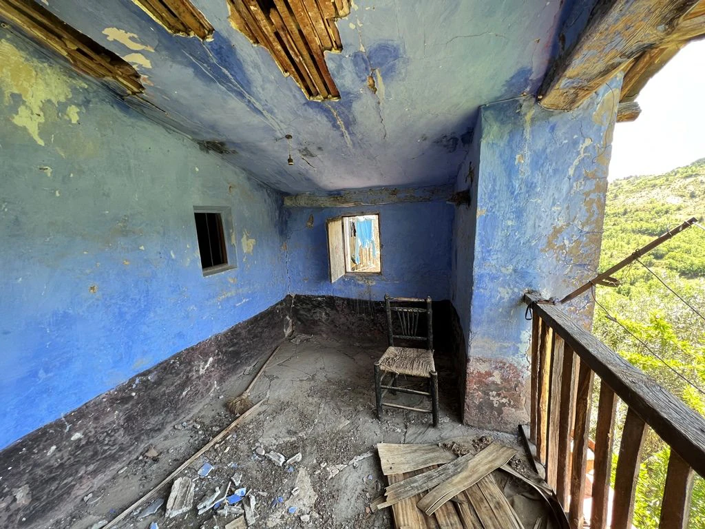 CASA A REFORMAR EN ERINYÀ