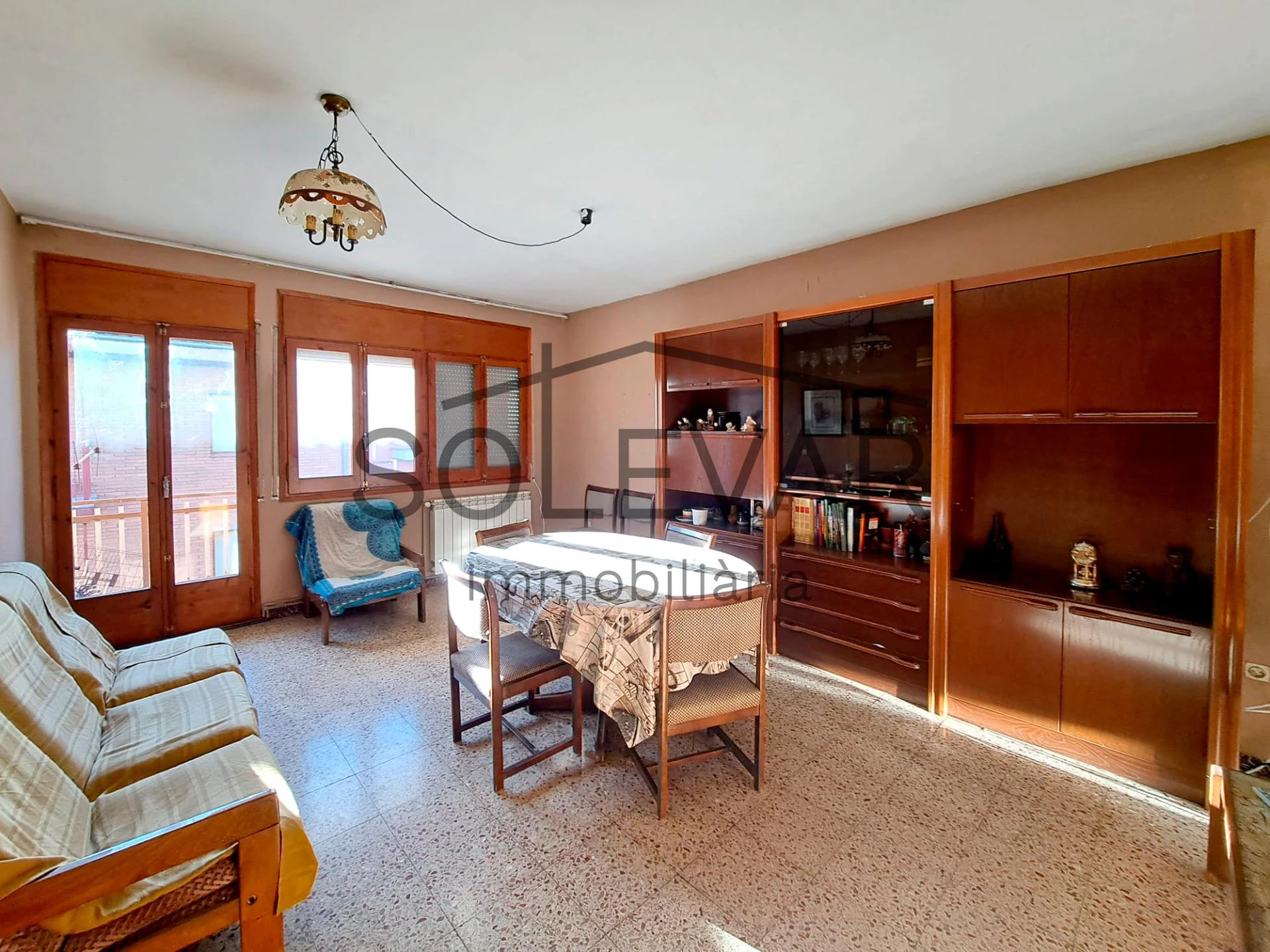PISO CON ENCANTO Y MUCHO POTENCIAL EN EL CORAZÓN DE ISONA (PALLARS JUSSÀ)