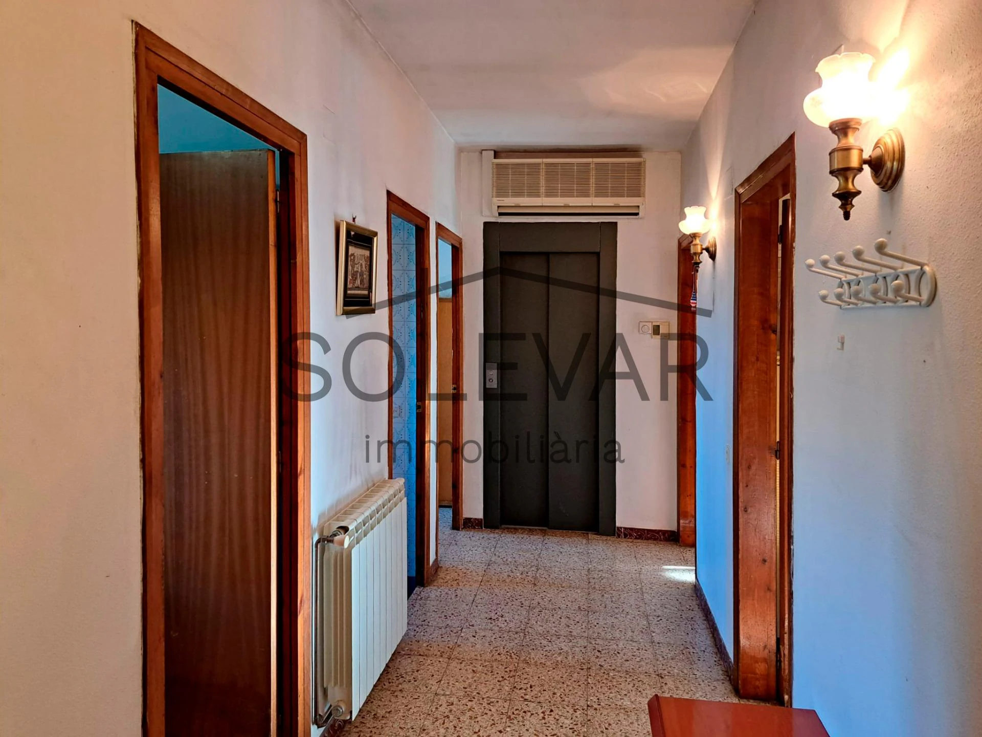 PISO CON ENCANTO Y MUCHO POTENCIAL EN EL CORAZÓN DE ISONA (PALLARS JUSSÀ)