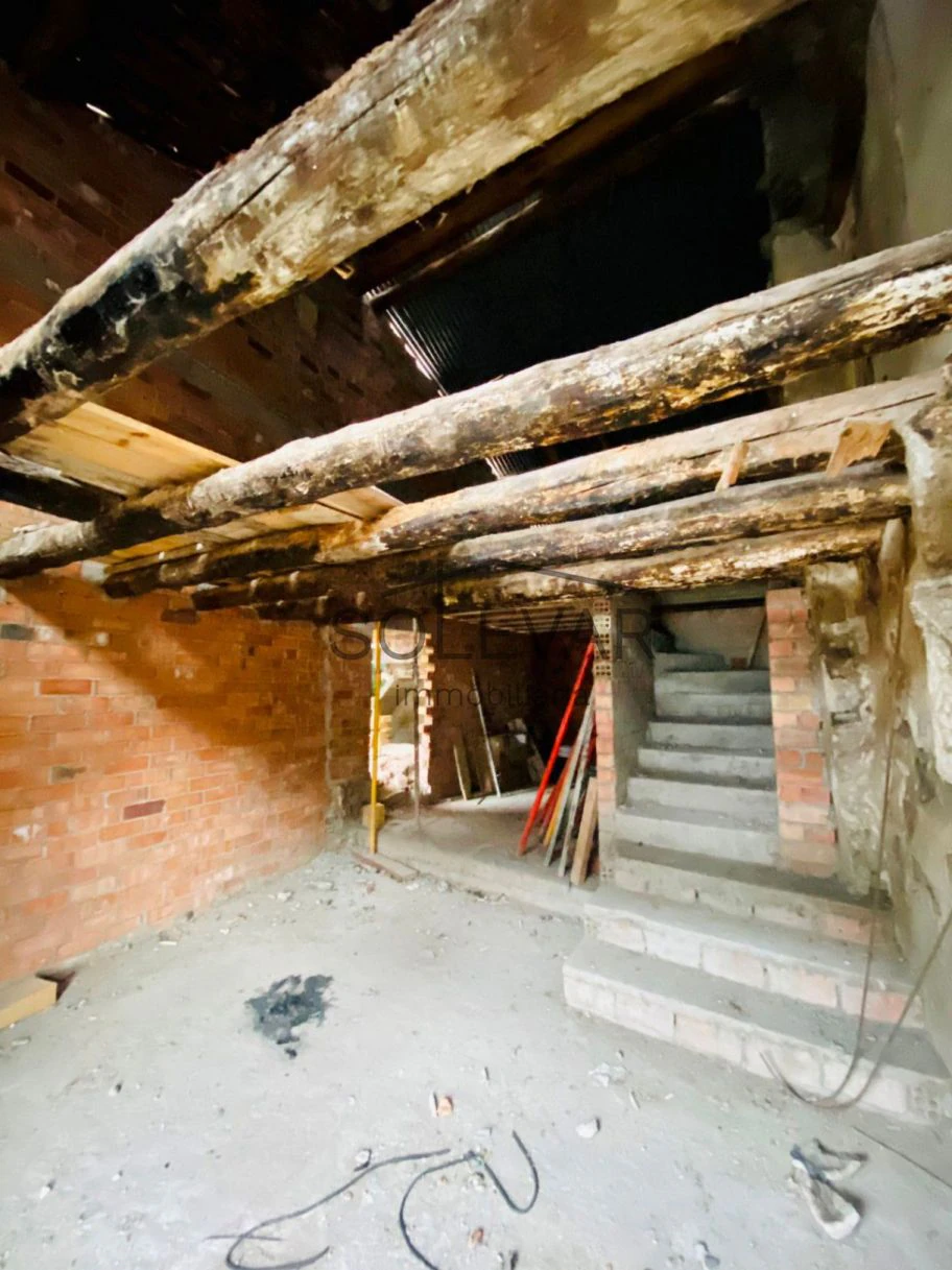 CASA PARA REFORMAR EN EL PRECIOSO PUEBLO DE DE ESCOS EN EL PALLARS SOBIRÀ.