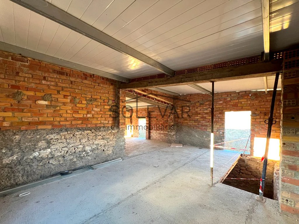 HOUSE TO RENOVATE WITH LARGE RUSTIC LAND IN FIGUEROLA D`ORCAU