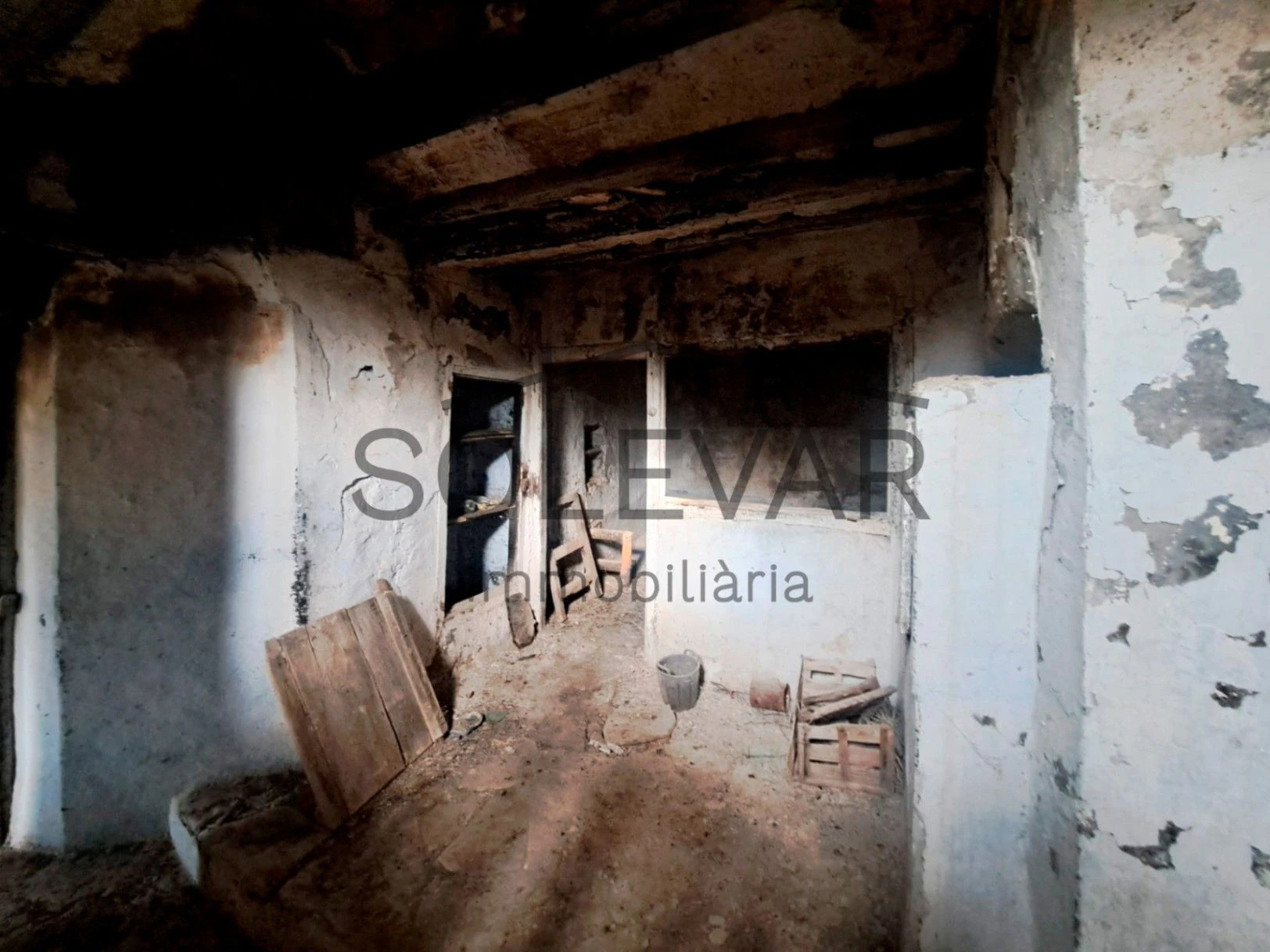 CASA A REFORMAR INTEGRALMENTE A ESTAVILL