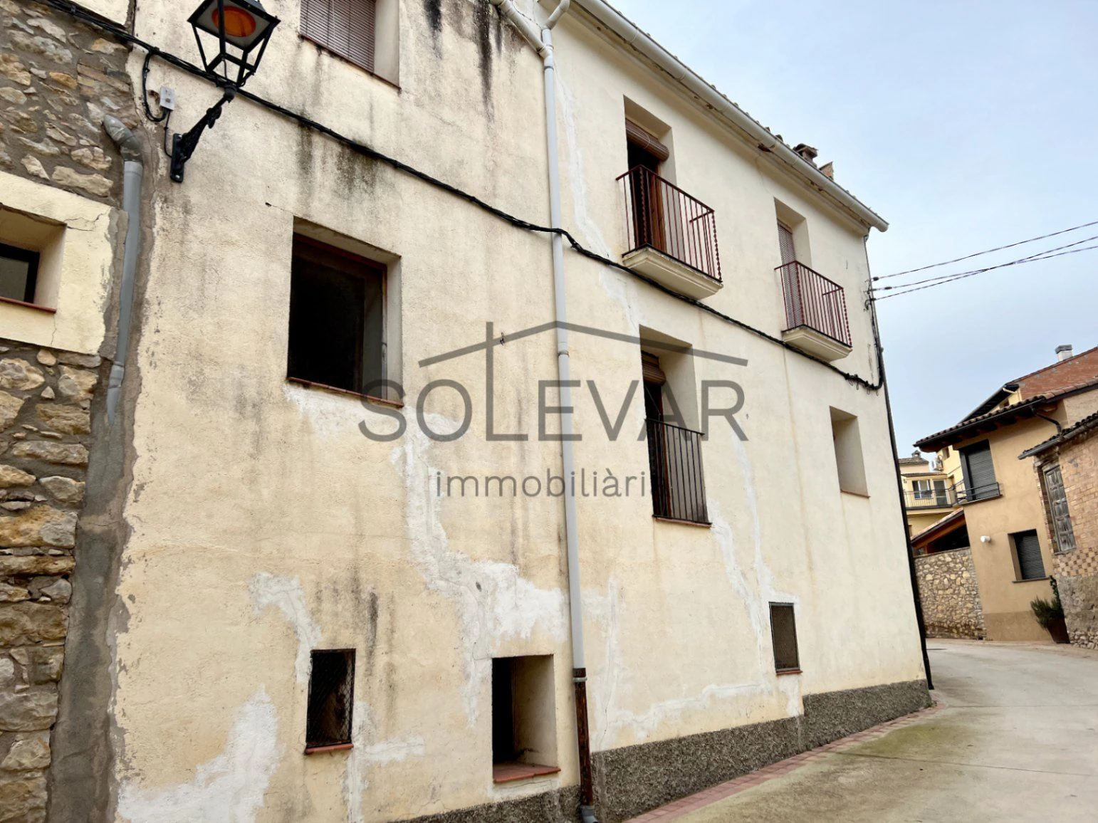 CASA UNIFAMILIAR EN GUARDIA DE NOGUERA