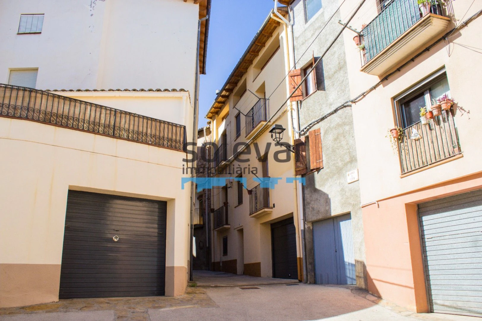 GRAN CASA EN EL CASCO ANTIGUO DE TALARN