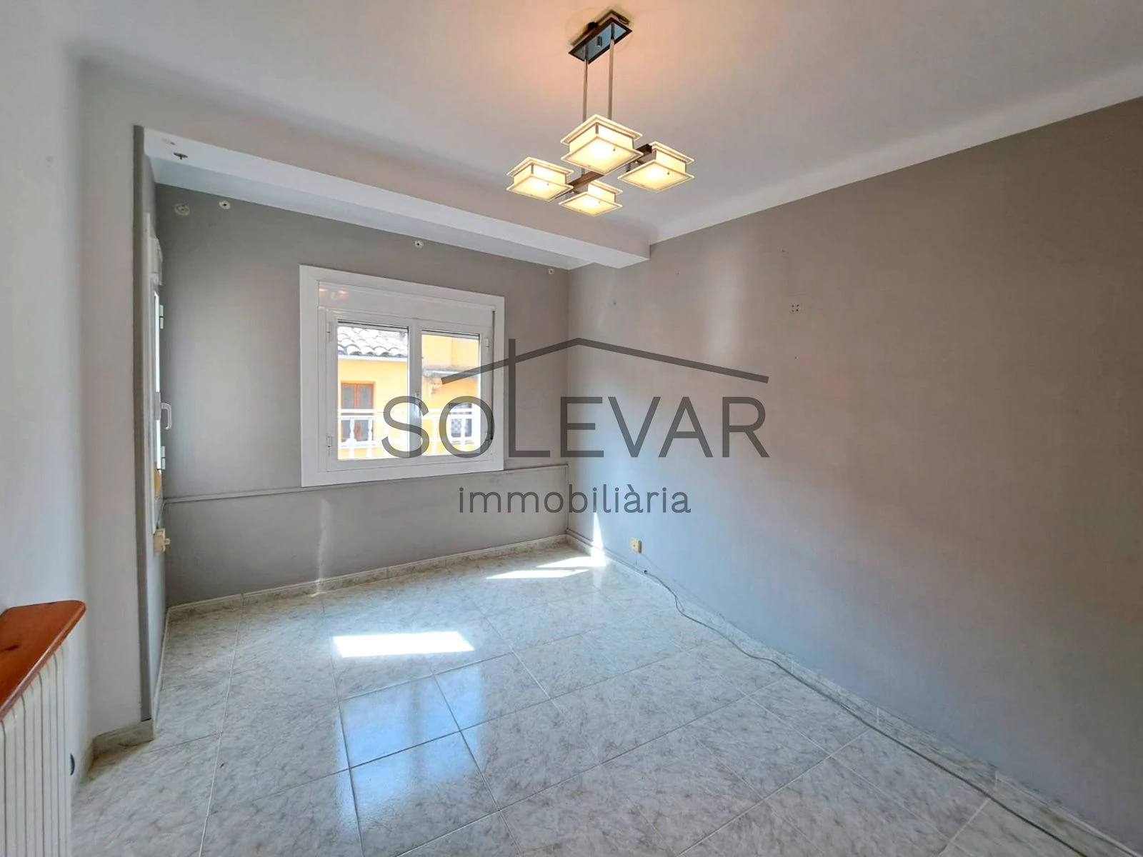 PISO EN EL CÉNTRICO EN TREMP