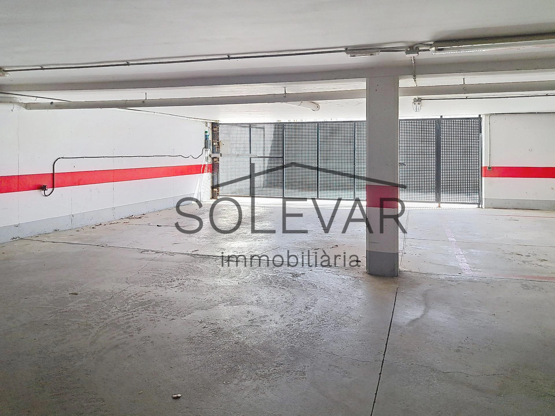 ACOGEDOR PISO EN TREMP CON TERRAZA Y VISTAS A LA MONTAÑA / VPO