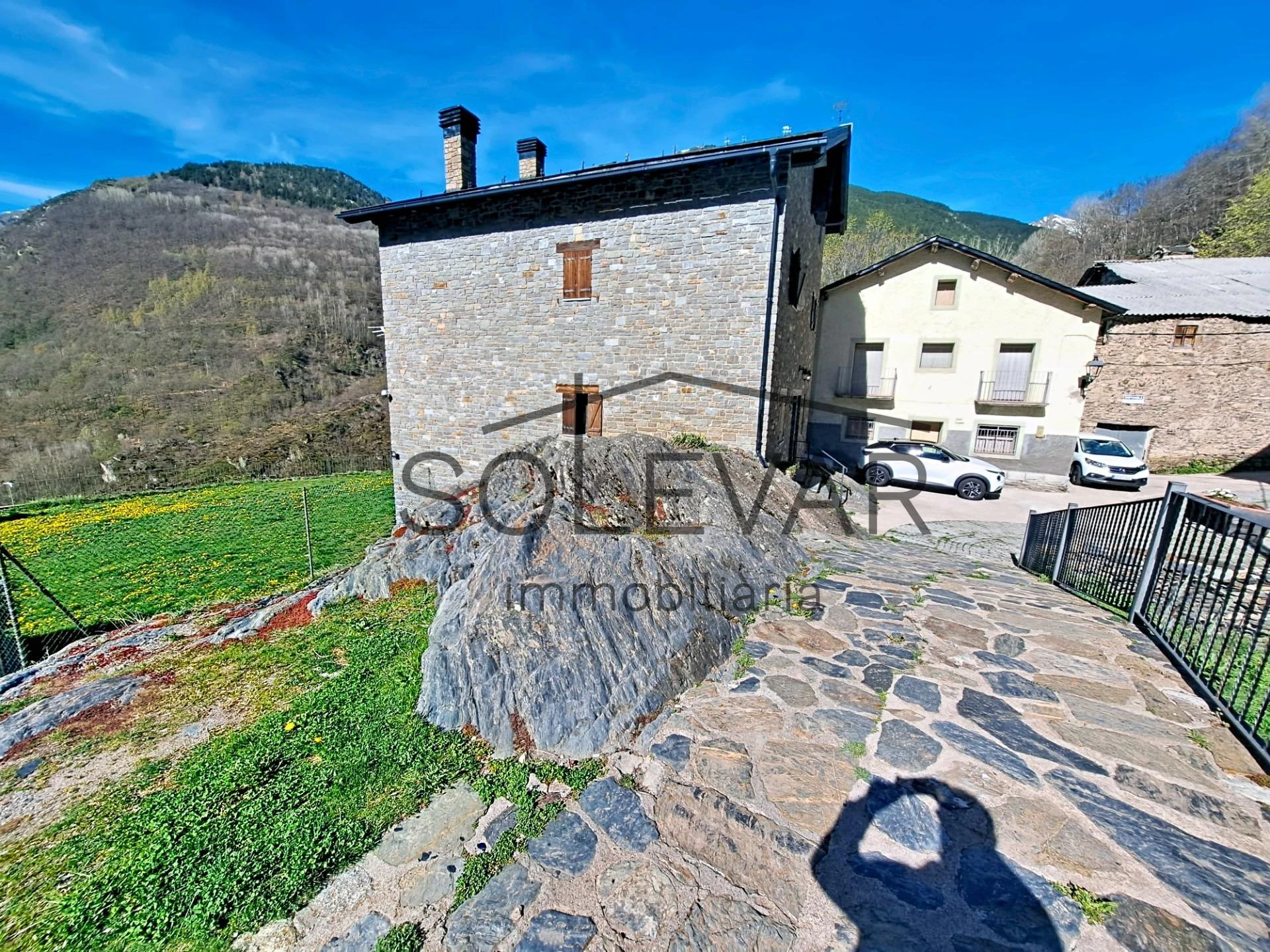ESPECTACULAR DÚPLEX CON VISTAS EN CAPDELLA, VALL FOSCA
