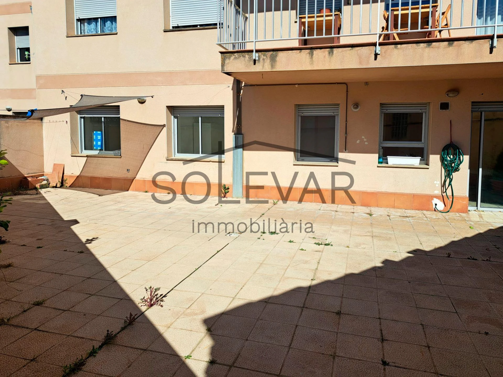 PISO CON GRAN TERRAZA EN TREMP