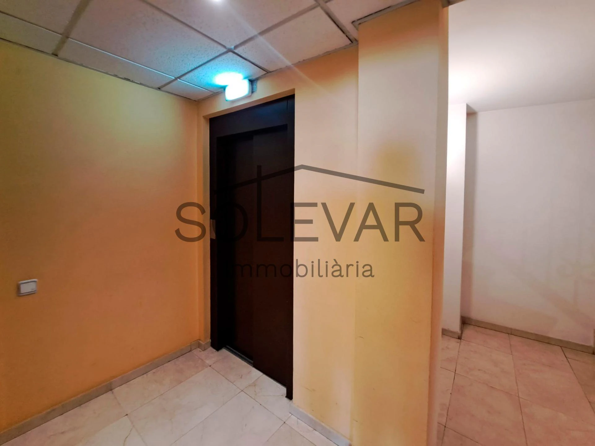 PISO CÉNTRICO Y LUMINOSO EN LA AVENIDA ESPAÑA DE TREMP