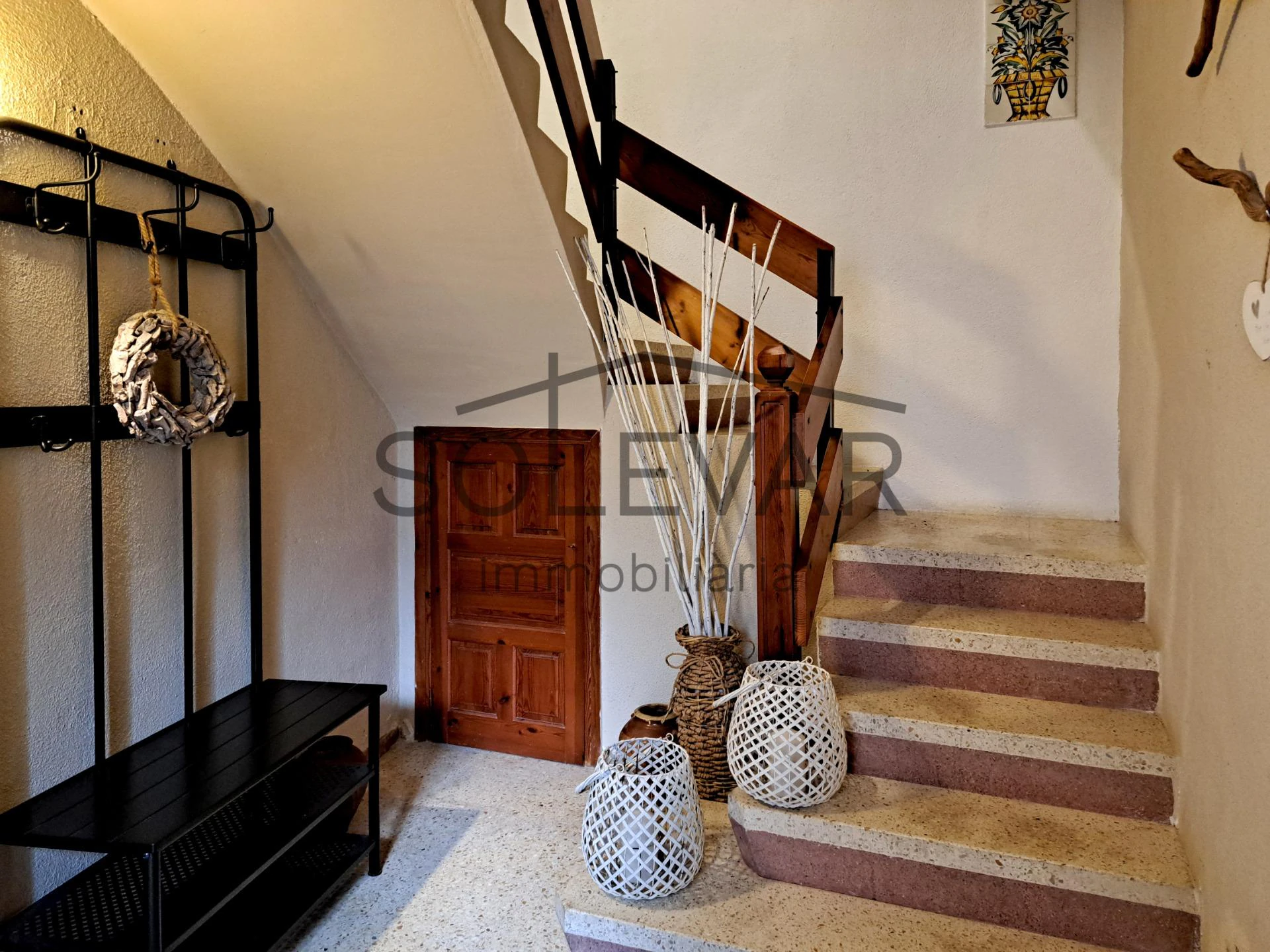 CHARMING AND SELF-SUFFICIENT SINGLE-FAMILY HOUSE IN TALARN