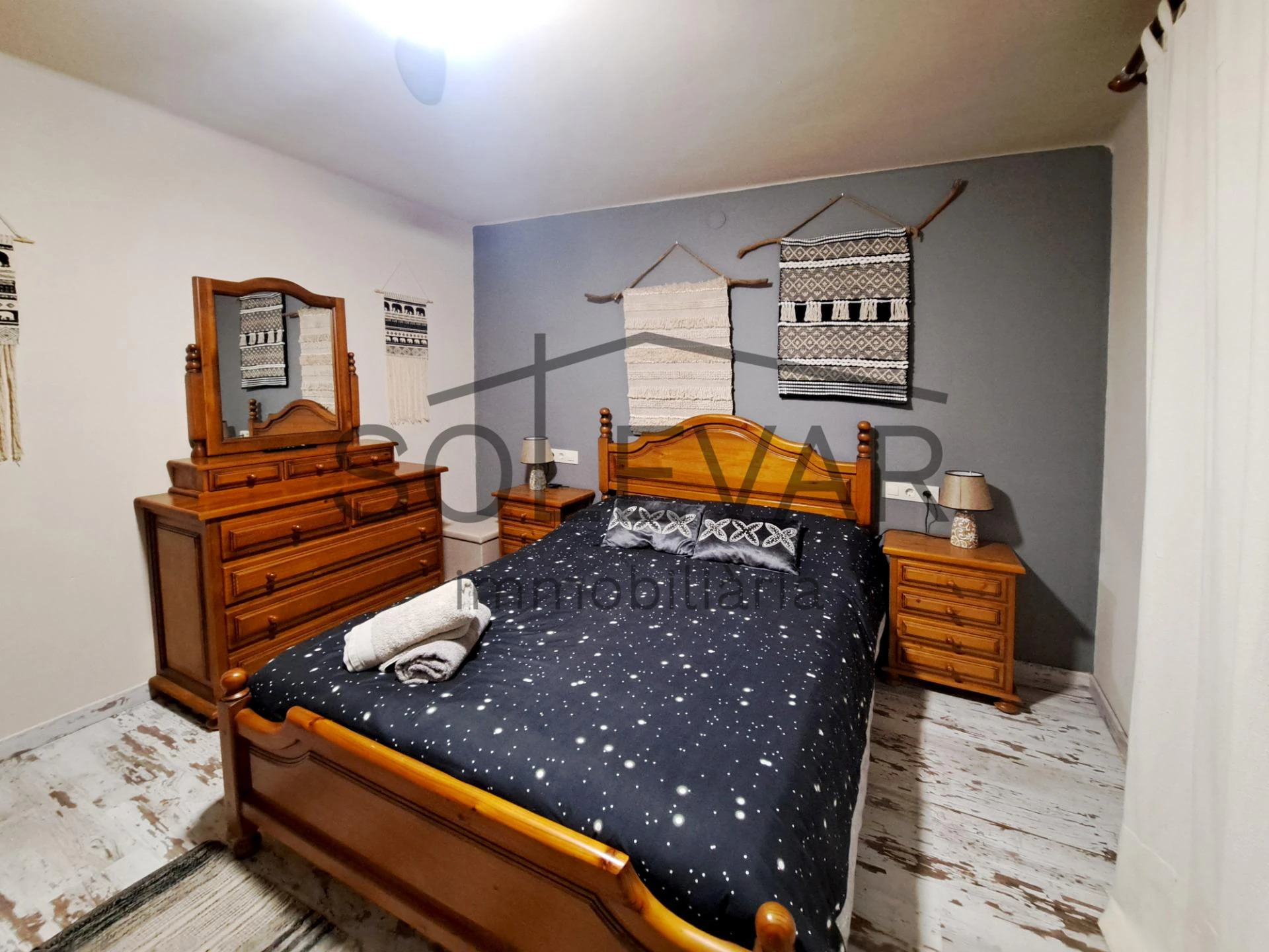 CHARMING AND SELF-SUFFICIENT SINGLE-FAMILY HOUSE IN TALARN