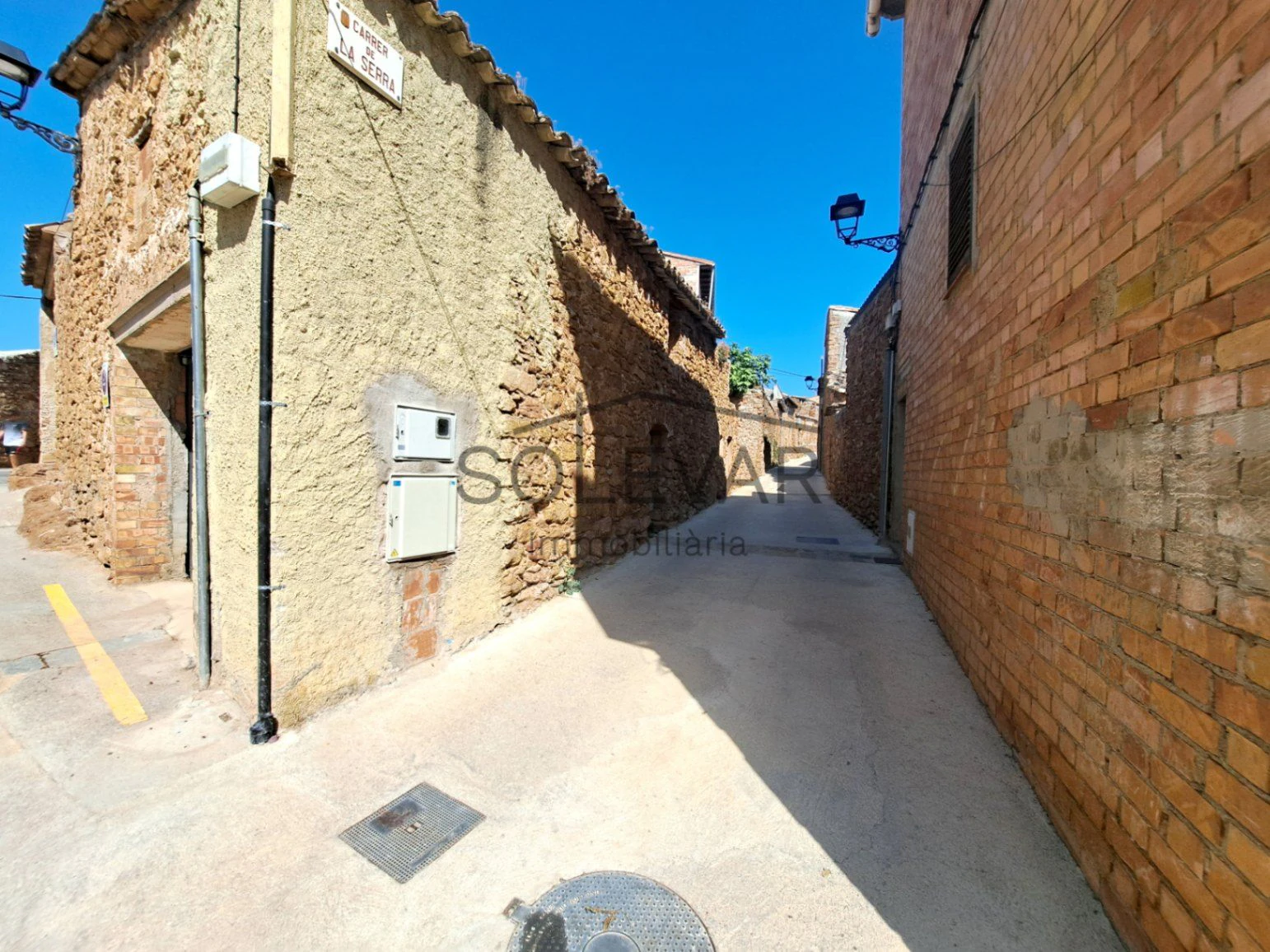 FINCA URBANA EN TALARN