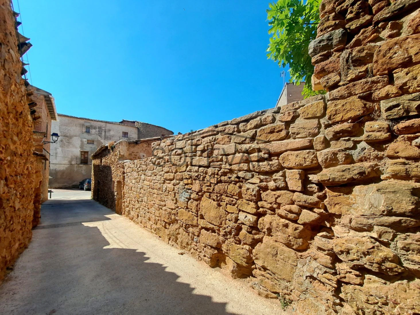 FINCA URBANA EN TALARN