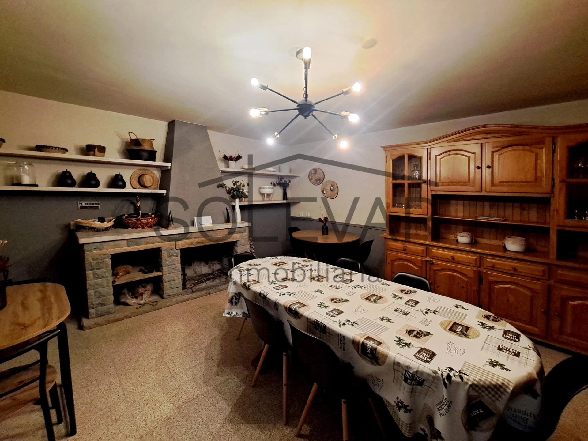 CHARMING AND SELF-SUFFICIENT SINGLE-FAMILY HOUSE IN TALARN