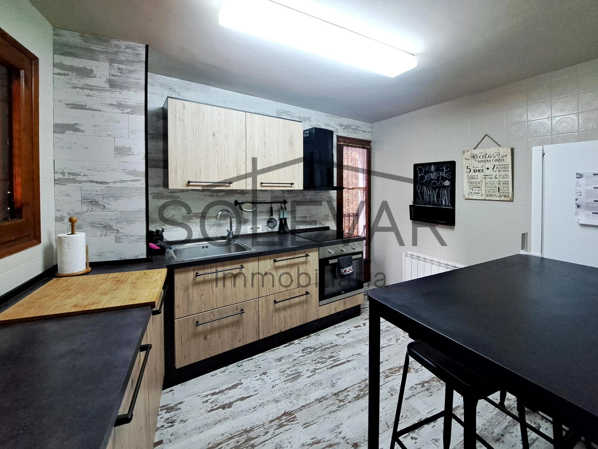 CHARMING AND SELF-SUFFICIENT SINGLE-FAMILY HOUSE IN TALARN