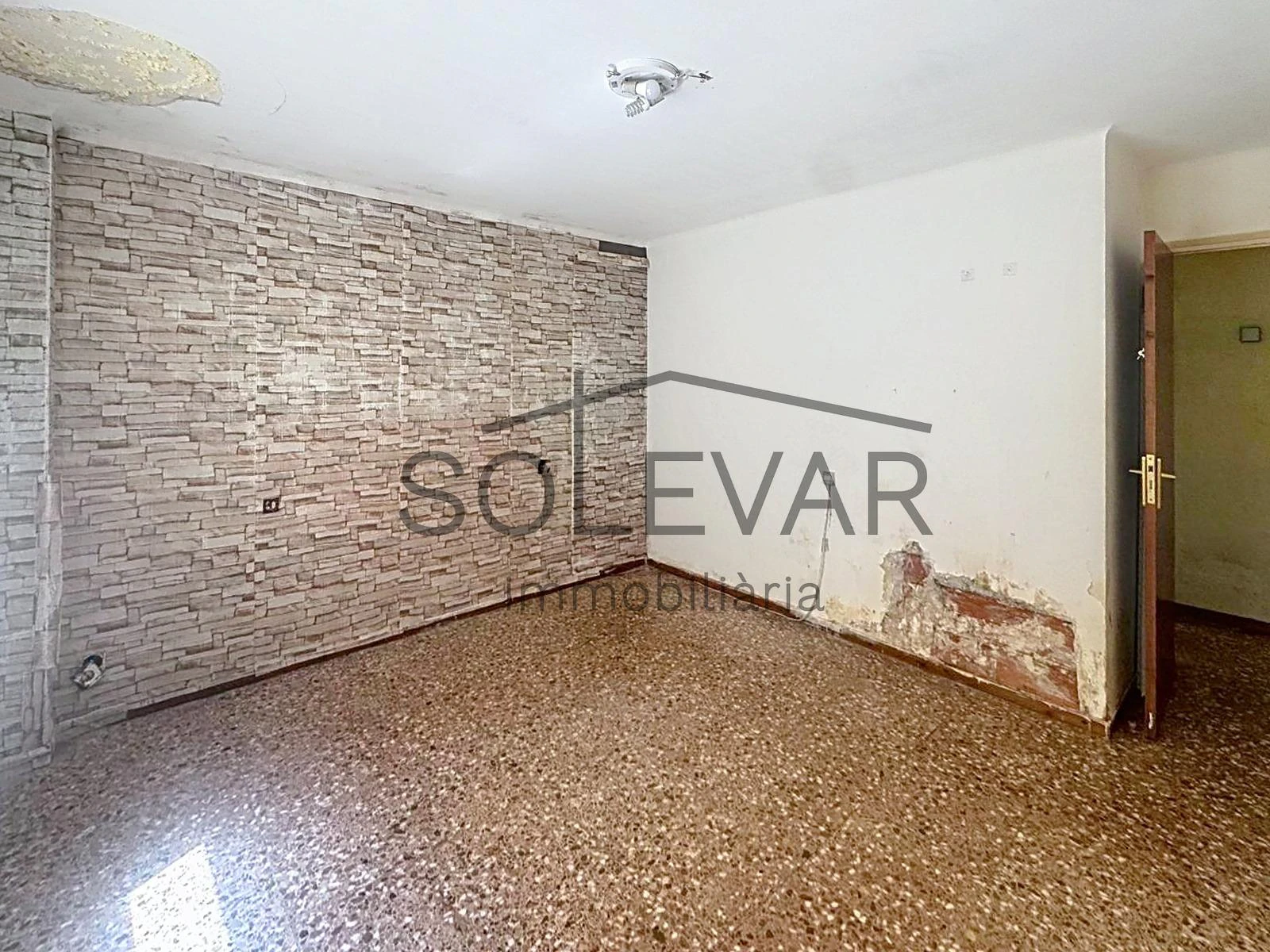 PISO CÉNTRICO EN CERVERA