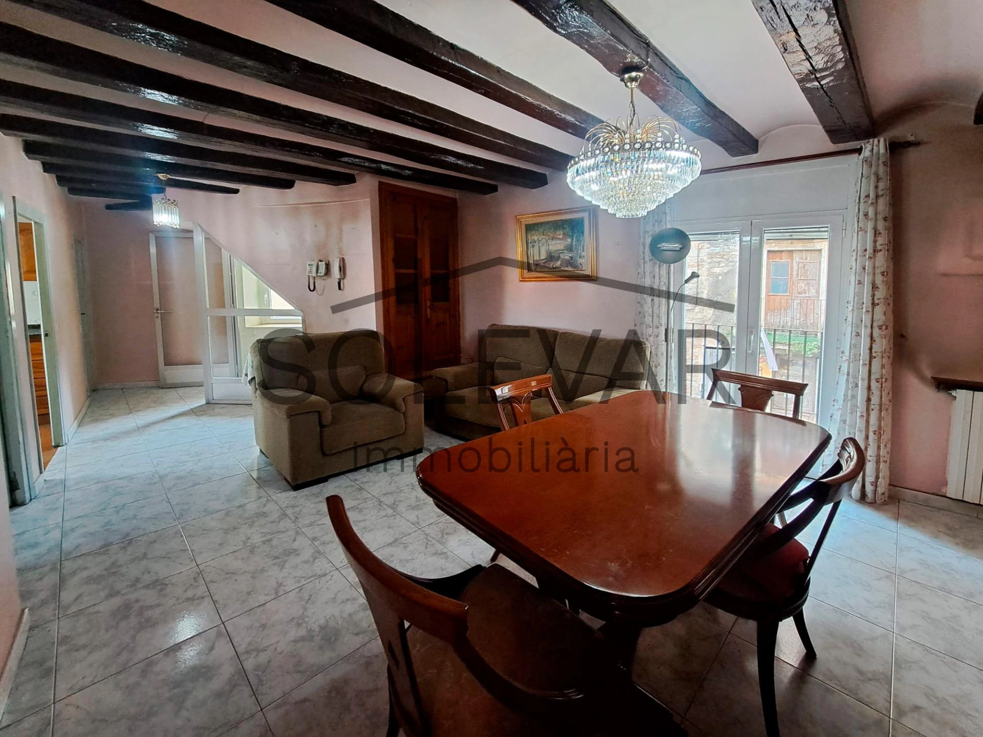 CASA UNIFAMILIAR EN EL CENTRO DE ISONA