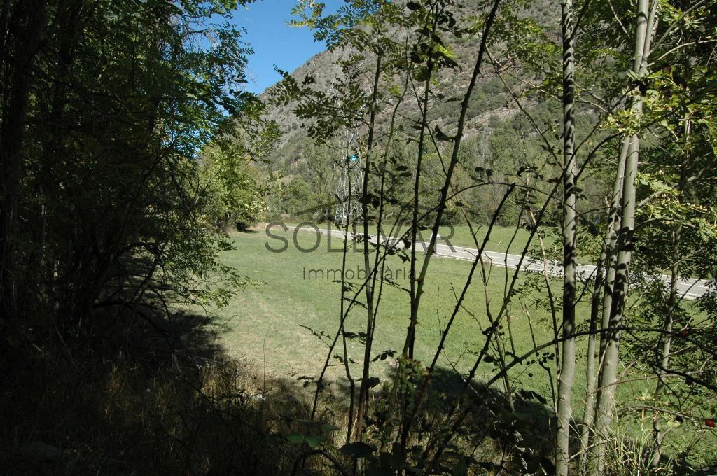 BORDA PER REHABILITAR AMB TERRENY A RIBERA DE CARDÓS