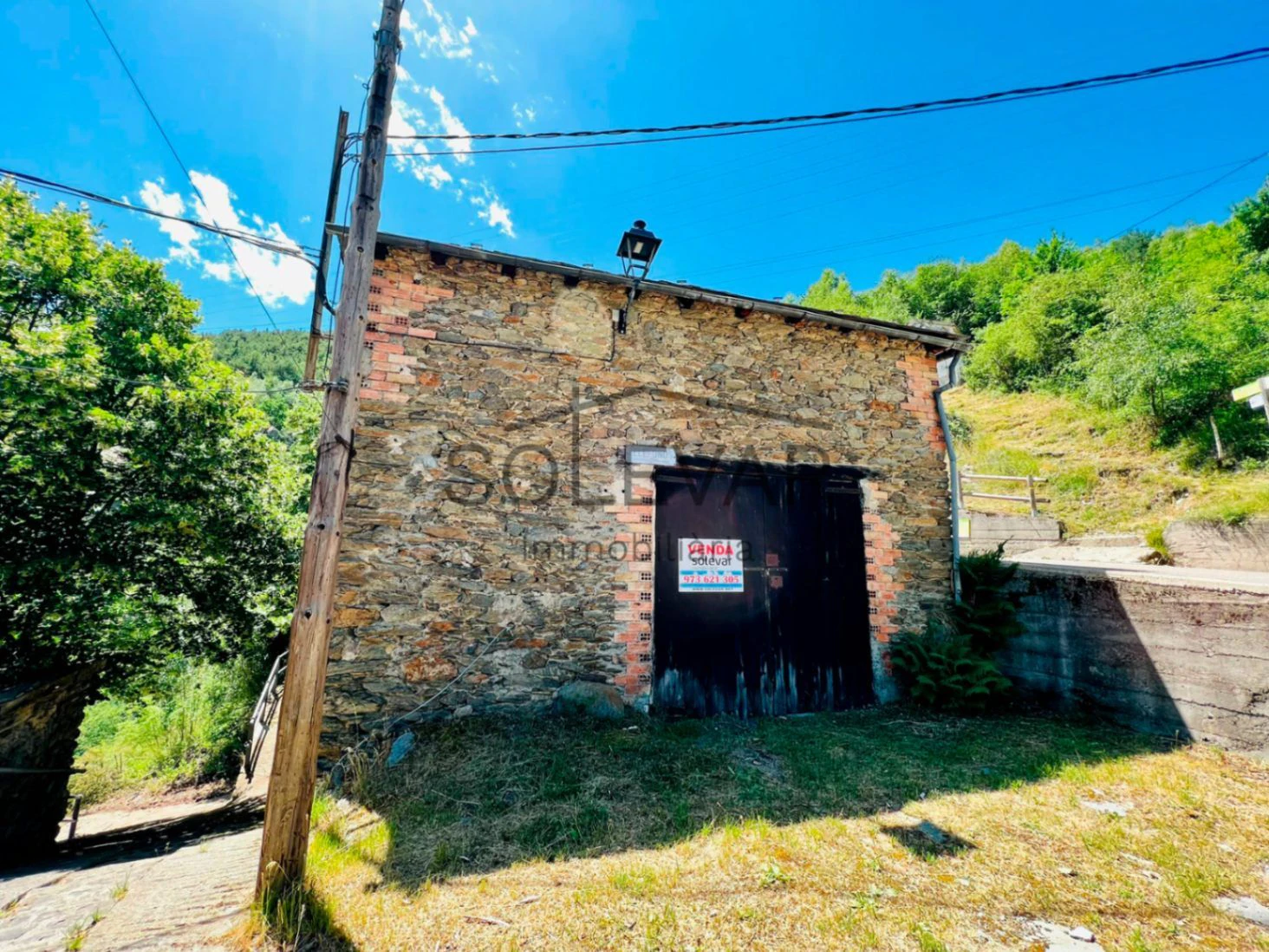 GRAN CASA/PAJAR A REFOMRAR EN MONTENARTRÓ