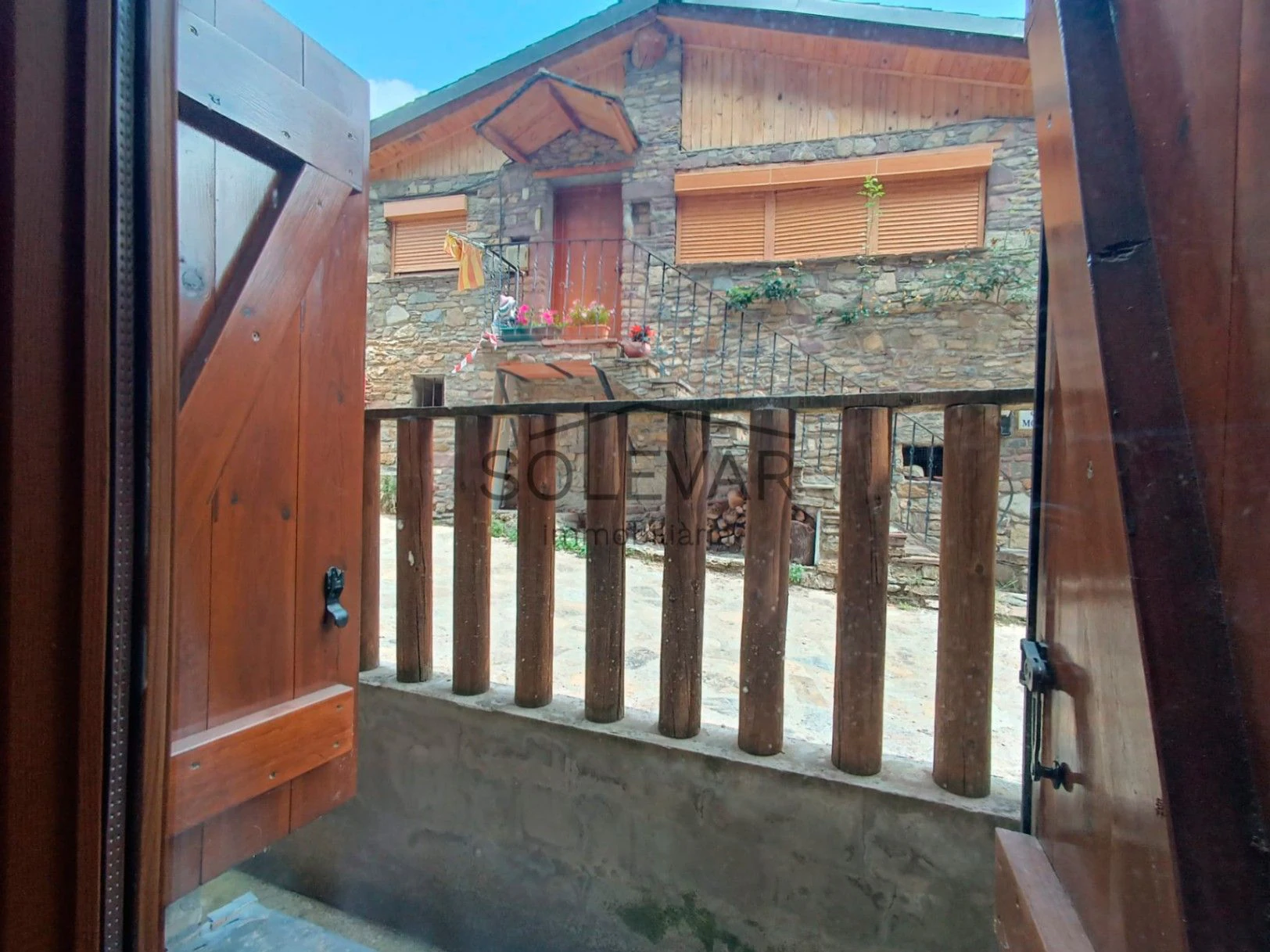 PISO DE GRAN ENCANTO EN PAÜLS ( VALL FOSCA )