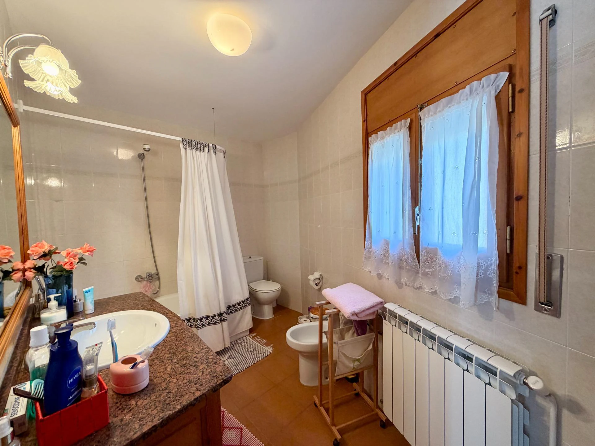 CASA A LA VENTA EN TIRVIA