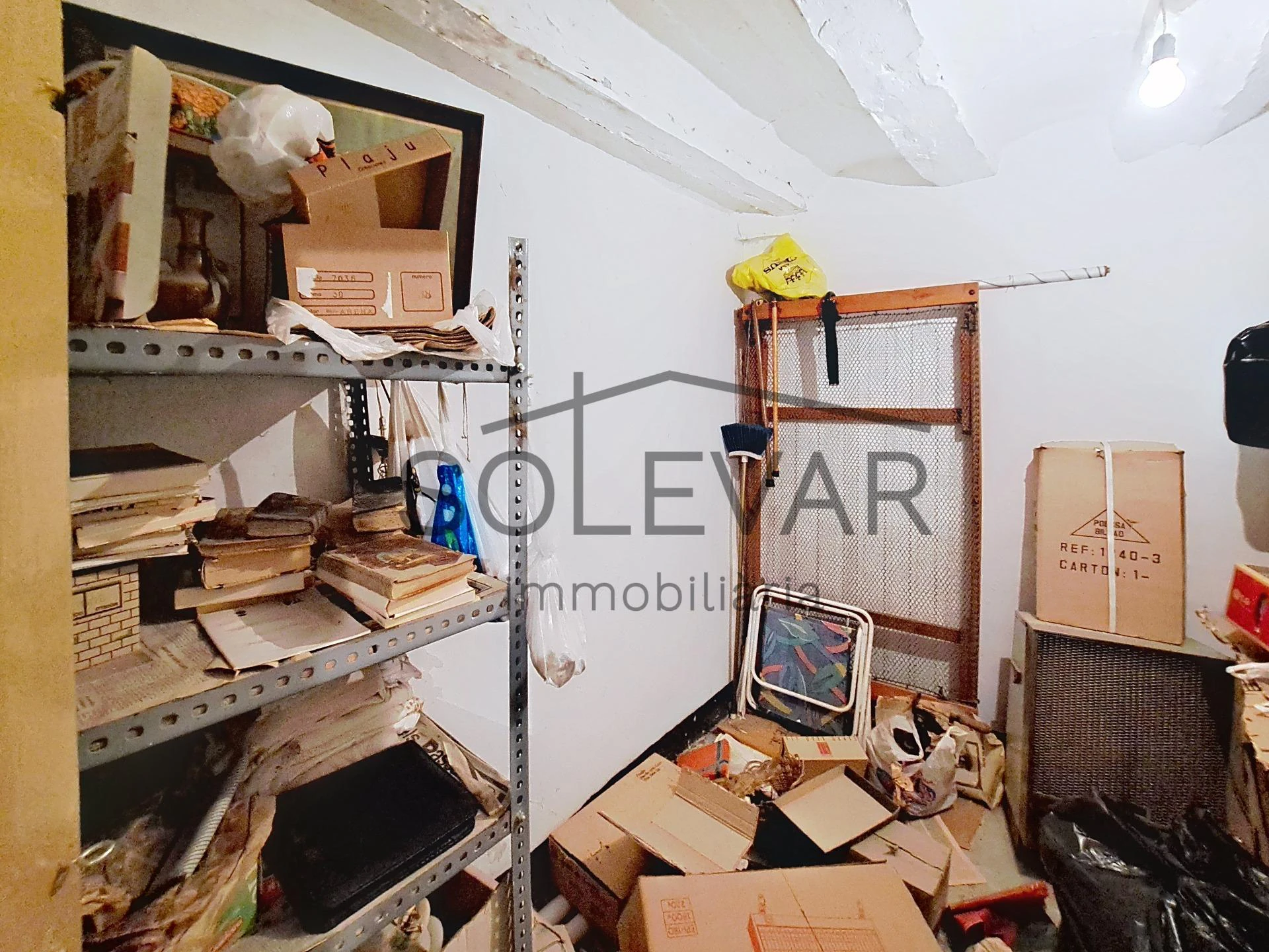 CASA DE POBLE AMB ENCANT AL CENTRE DE TREMP
