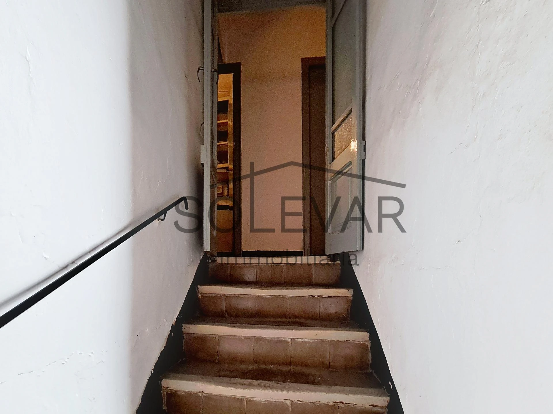 CASA DE POBLE AMB ENCANT AL CENTRE DE TREMP