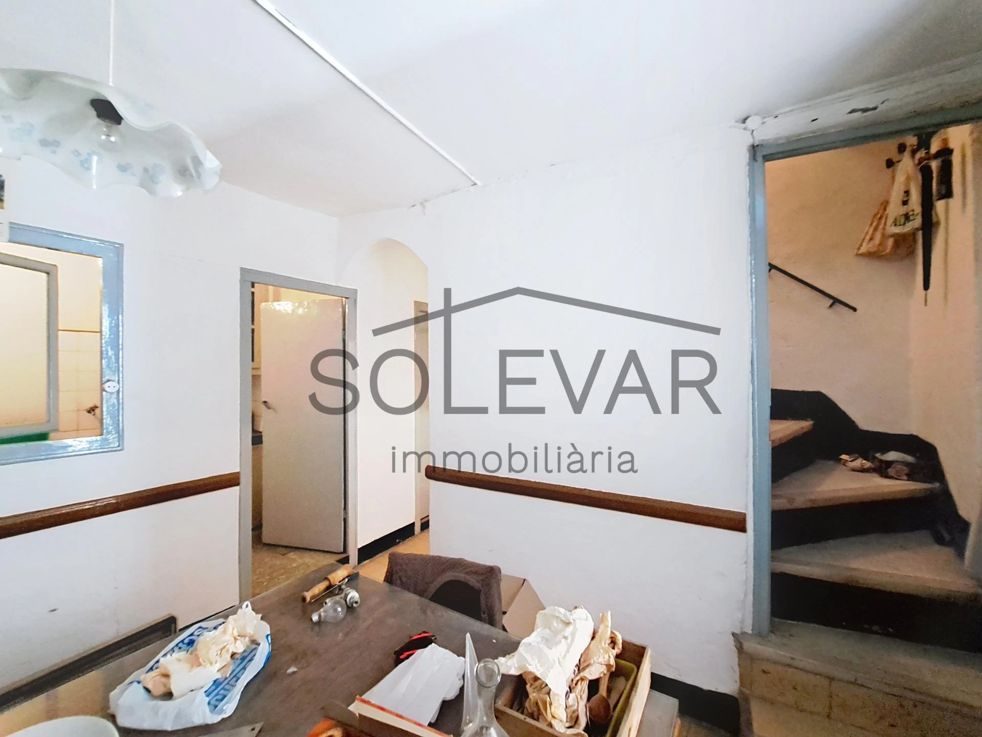 CASA DE POBLE AMB ENCANT AL CENTRE DE TREMP