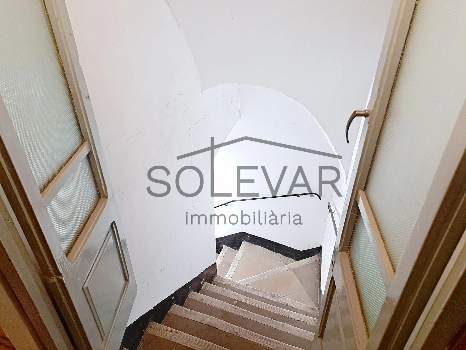 CASA DE POBLE AMB ENCANT AL CENTRE DE TREMP