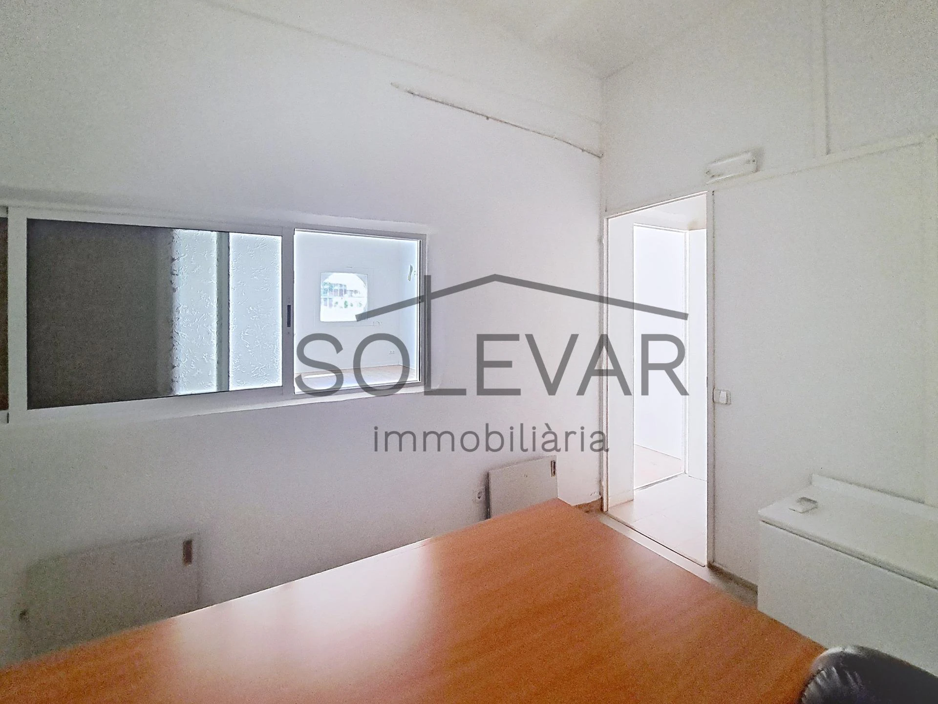 LOCAL COMERCIAL REFORMADO EN VENTA EN TREMP – 93 m² CONSTRUIDOS