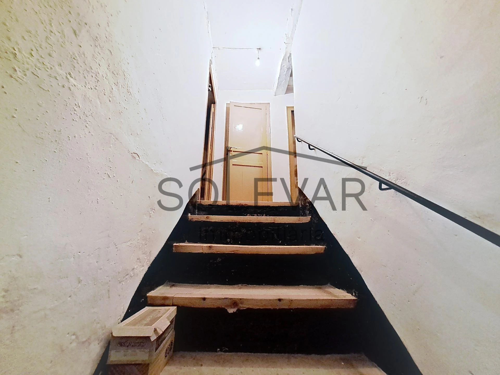 CASA DE POBLE AMB ENCANT AL CENTRE DE TREMP
