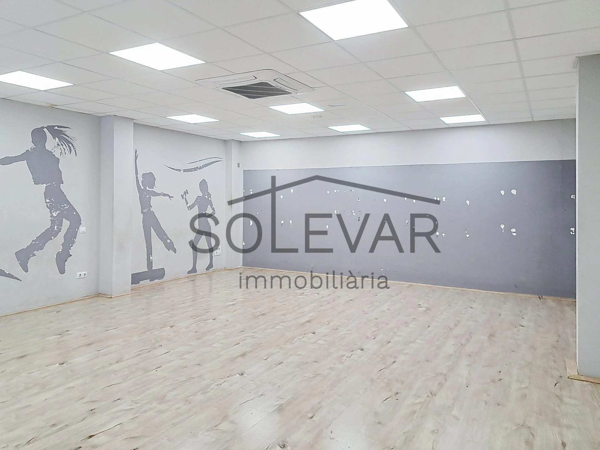 Local comercial en venta o alquiler en Tremp