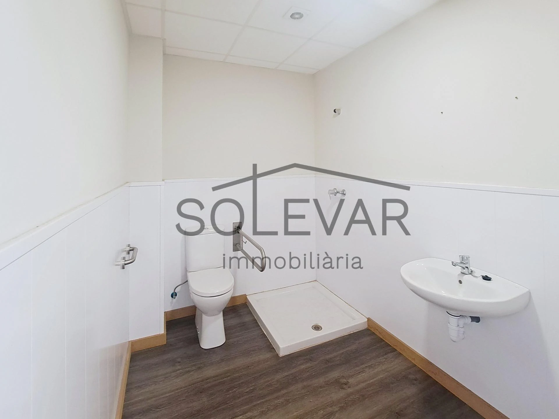 Local comercial en venta o alquiler en Tremp