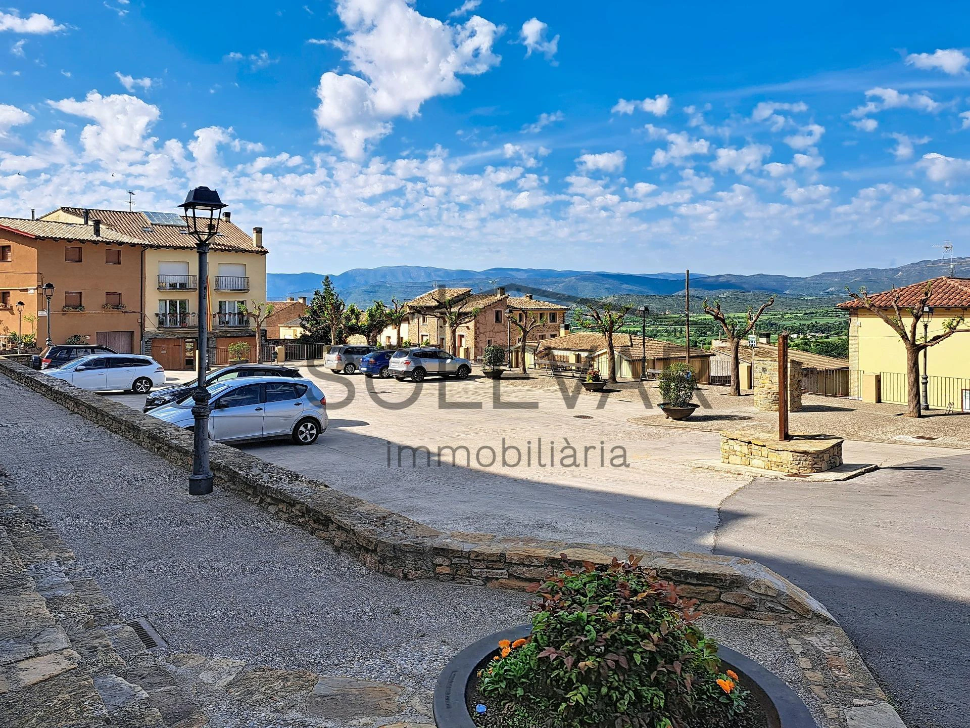 CASA DE POBLE PER ACABAR DE REFORMAR AMB TERRASSA I VISTES IMMILLORABLES A TALARN