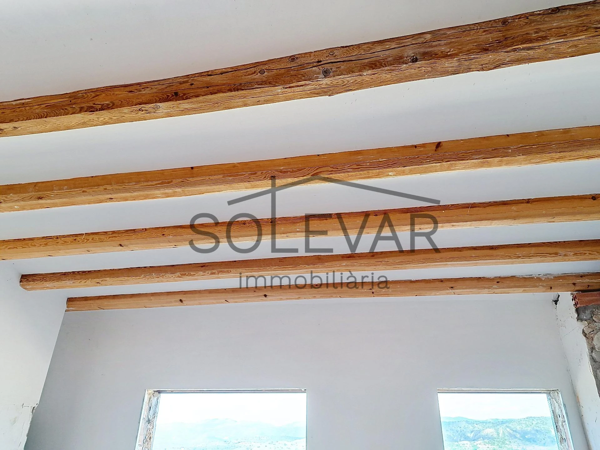 CASA DE POBLE PER ACABAR DE REFORMAR AMB TERRASSA I VISTES IMMILLORABLES A TALARN
