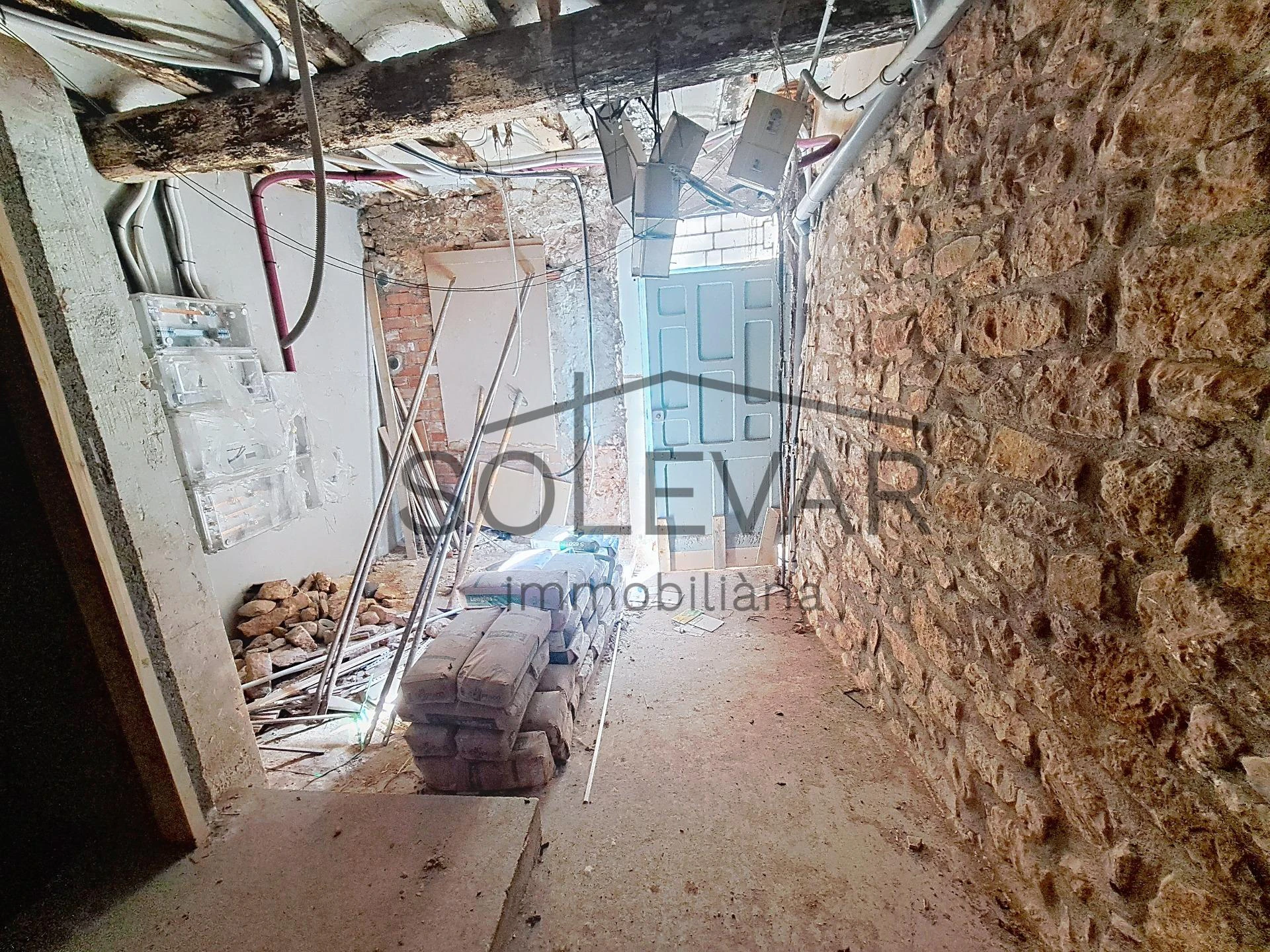 CASA DE PUEBLO PARA TERMINAR DE REFORMAR CON TERRAZA Y VISTAS INMEJORABLES EN TALARN